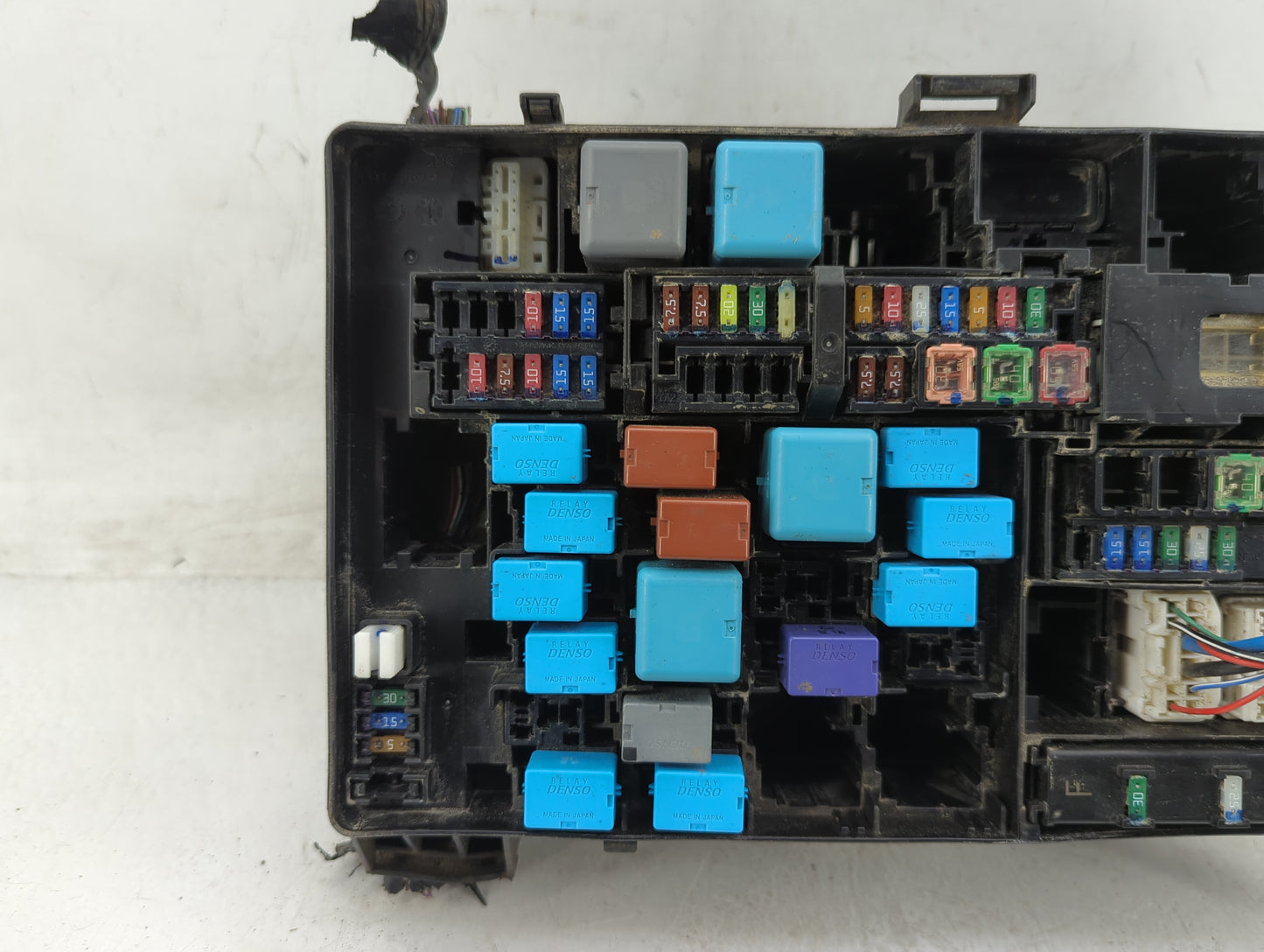 2014-2020 Toyota Tundra Fusebox Fuse Box Panel Relay Module P/N:82661-0C301 Fits Fits 2014 2015 2016 2017 2018 2019 2020 OEM