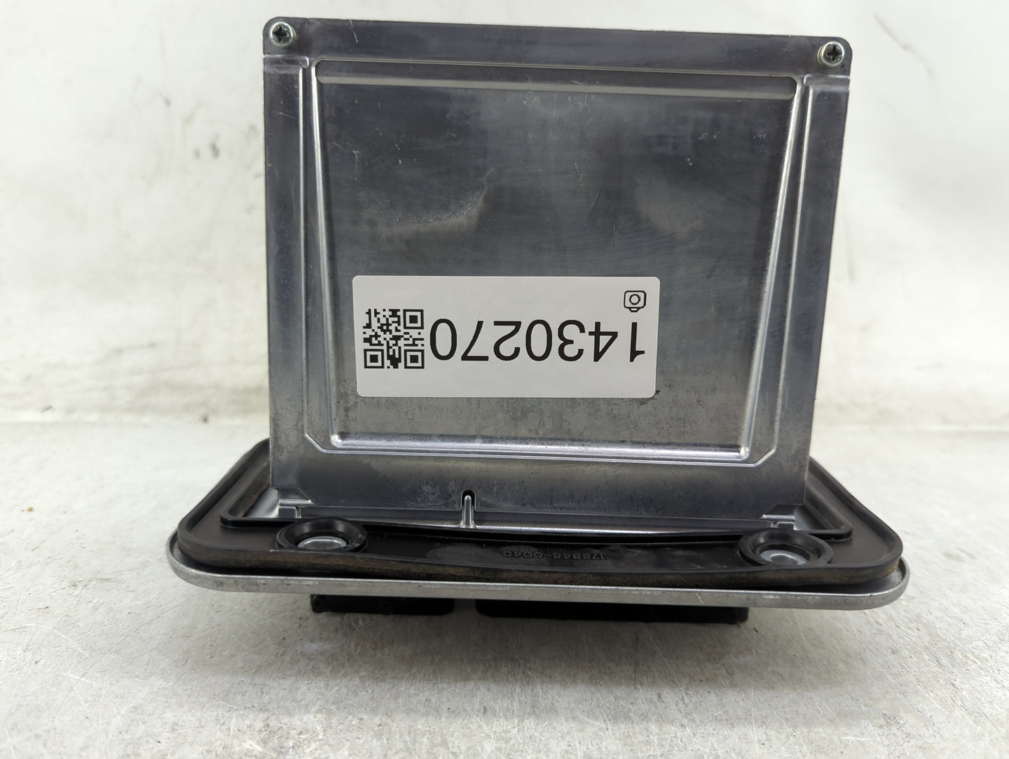 2016-2017 Toyota Tundra PCM Engine Control Computer ECU ECM PCU OEM P/N:89661-0CQ20 Fits Fits 2016 2017 OEM Used Auto Parts 