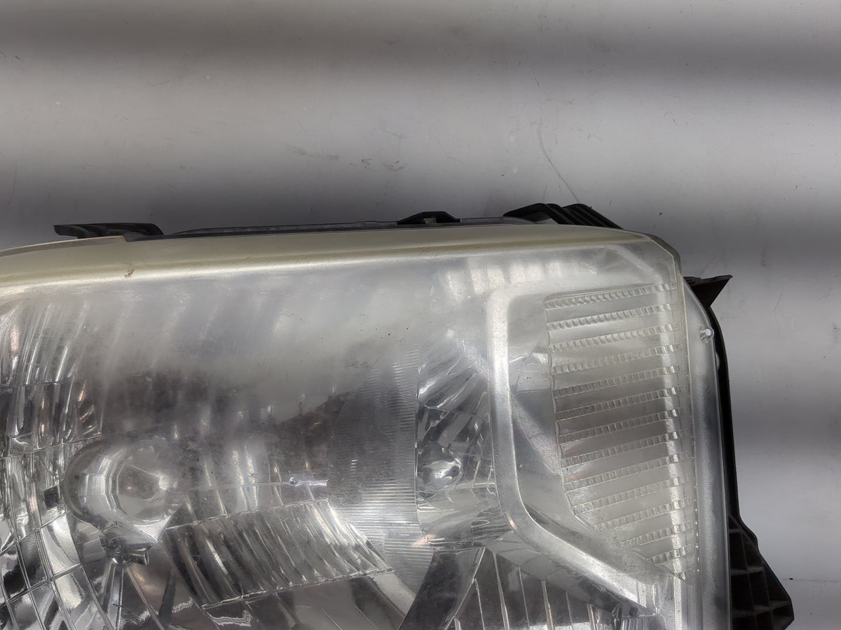 2016 Toyota Tundra Passenger Right Oem Head Light Headlight Lamp Black - Oemusedautoparts1.com