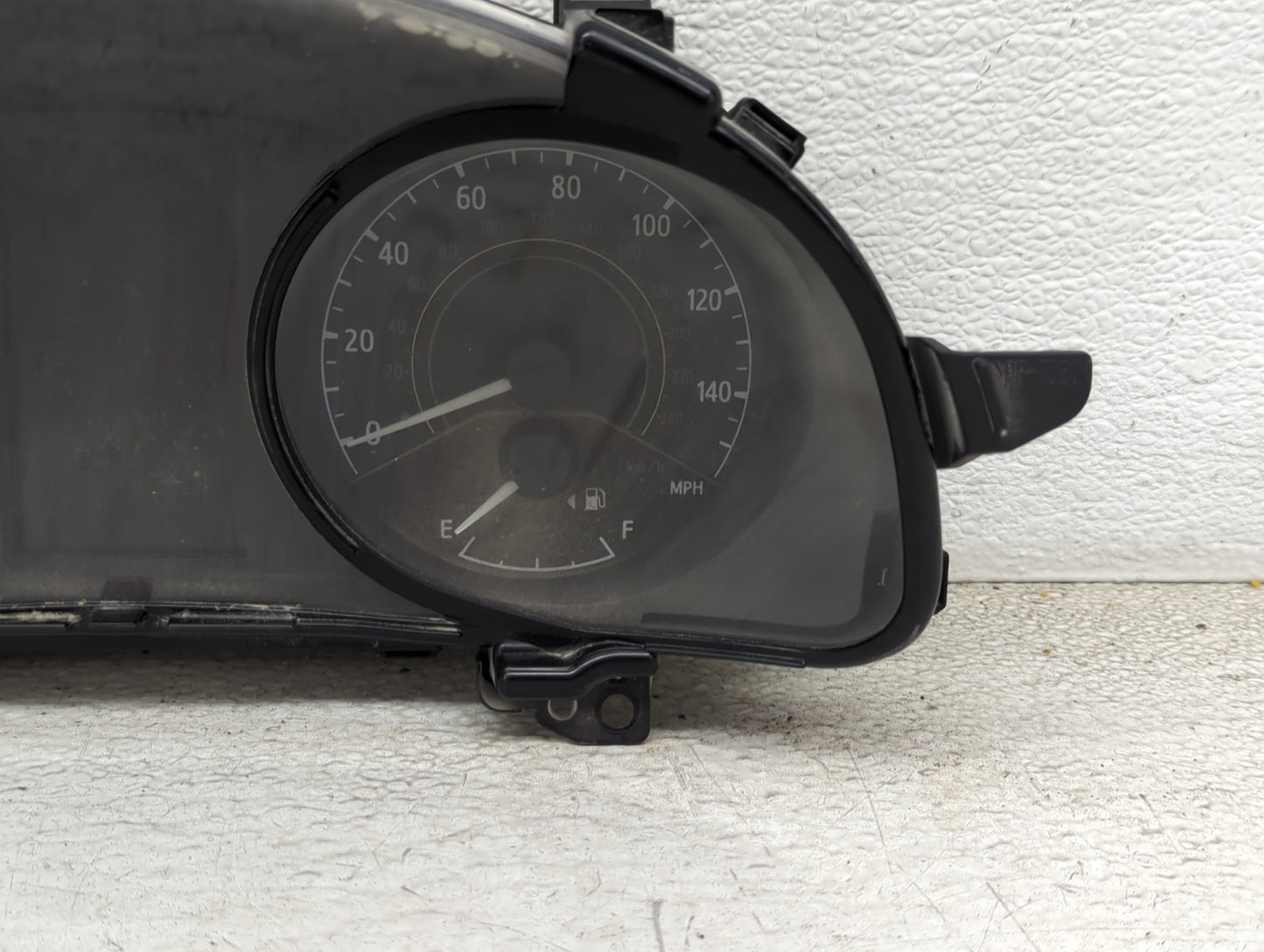 2016 Toyota Yaris Instrument Cluster Speedometer Gauges P/N:83800-1AA60 157570-2813 Miles: Fits OEM Used Auto Parts - Oemuse