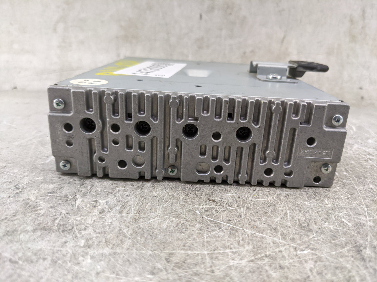 2016-2020 Toyota Yaris Radio AM FM Cd Player Receiver Replacement P/N:DA8A669R0 PT-3752A Fits Fits 2016 2017 2018 2019 2020 