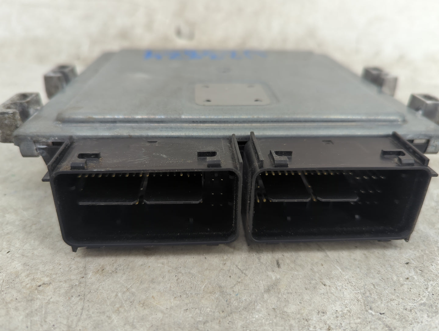 2016 Transit Transit Connect PCM Engine Control Computer ECU ECM PCU OEM P/N:A6SXJ24021000 GV6A-12B684-CA, GV6A-12A650-GD Fi