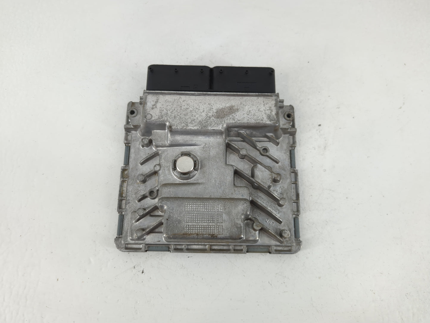 2016 Volkswagen Beetle PCM Engine Control Computer ECU ECM PCU OEM P/N:06K 907 425 C Fits OEM Used Auto Parts - Oemusedautop