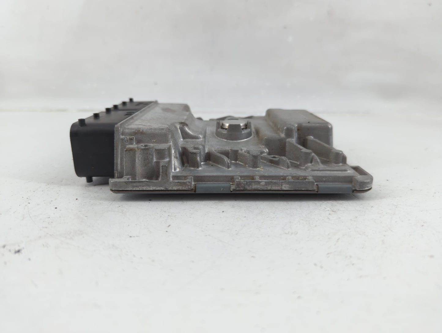 2016 Volkswagen Beetle PCM Engine Control Computer ECU ECM PCU OEM P/N:06K 907 425 C Fits OEM Used Auto Parts - Oemusedautop