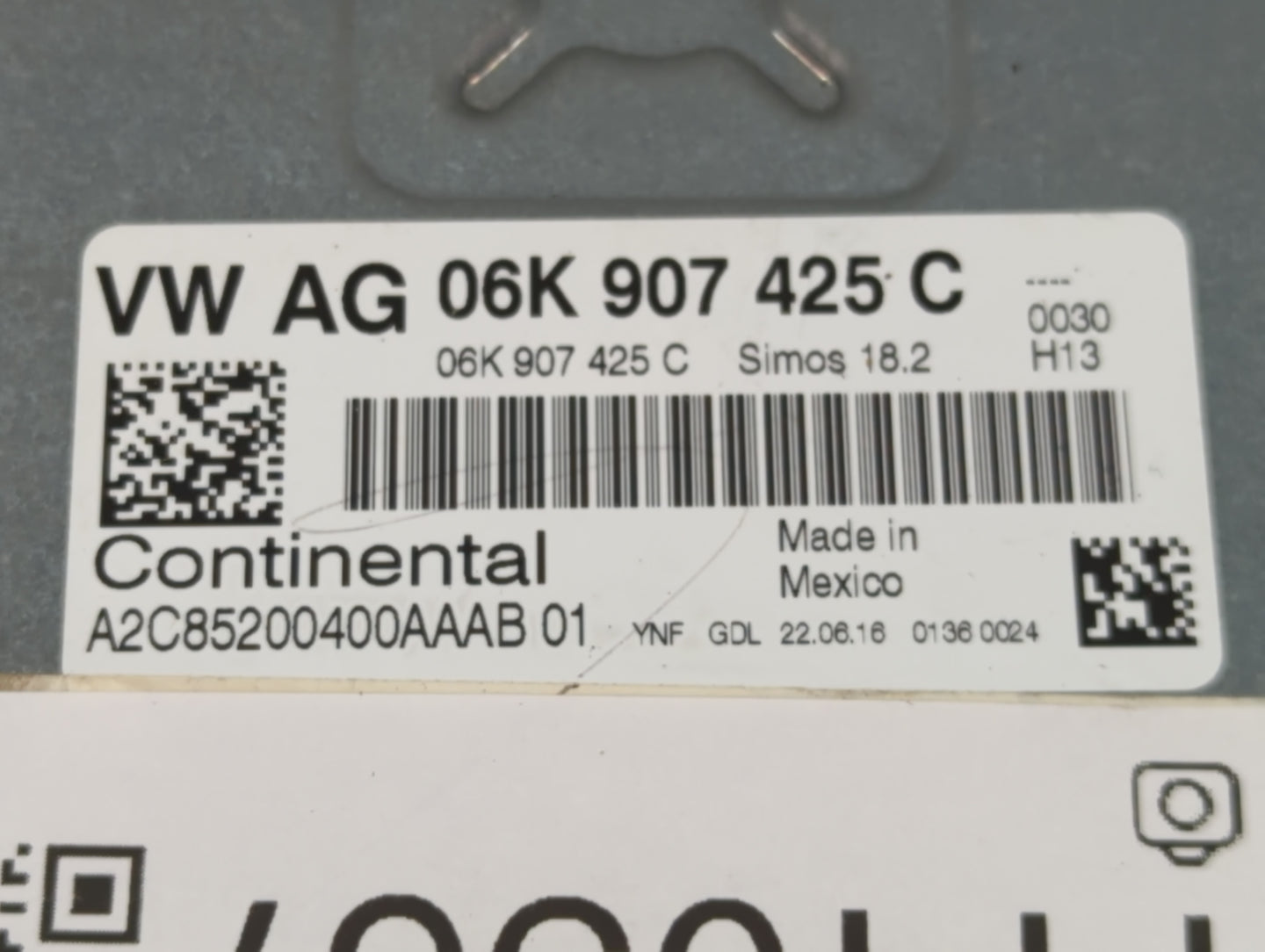 2016 Volkswagen Beetle PCM Engine Control Computer ECU ECM PCU OEM P/N:06K 907 425 C Fits OEM Used Auto Parts - Oemusedautop
