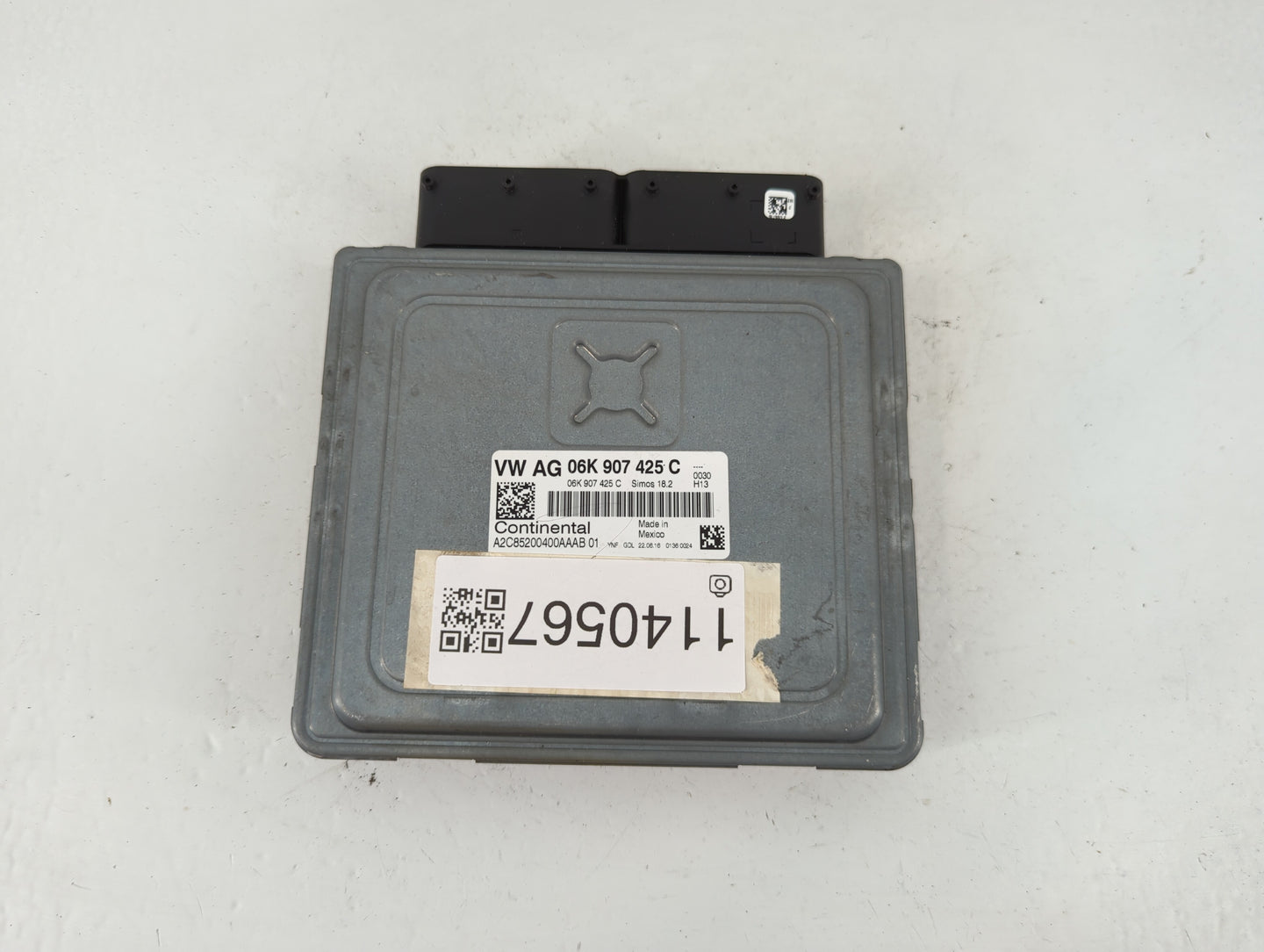 2016 Volkswagen Beetle PCM Engine Control Computer ECU ECM PCU OEM P/N:06K 907 425 C Fits OEM Used Auto Parts - Oemusedautop