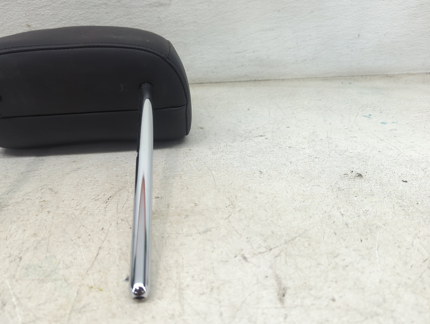 2016 Volkswagen Beetle Headrest Head Rest Front Driver Passenger Seat Fits OEM Used Auto Parts - Oemusedautoparts1.com