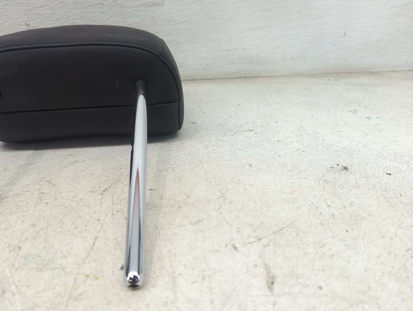2016 Volkswagen Beetle Headrest Head Rest Front Driver Passenger Seat Fits OEM Used Auto Parts - Oemusedautoparts1.com