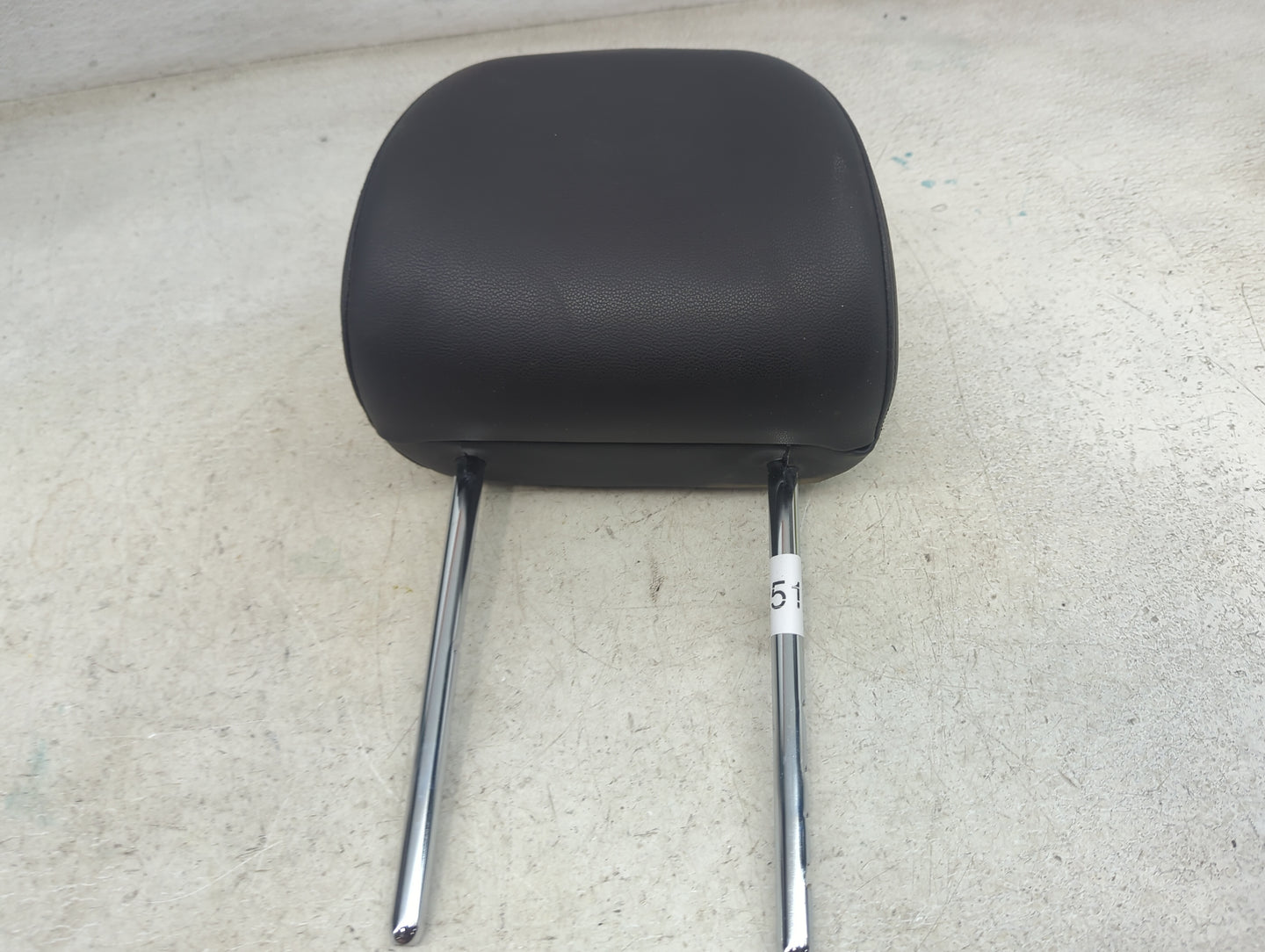 2016 Volkswagen Beetle Headrest Head Rest Front Driver Seat Black - Oemusedautoparts1.com