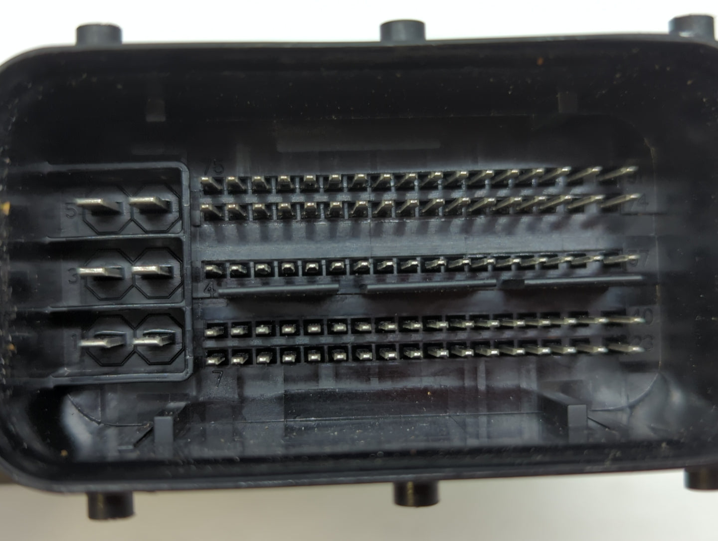 2016 Volkswagen Beetle PCM Engine Control Computer ECU ECM PCU OEM P/N:06K 907 425 C Fits OEM Used Auto Parts - Oemusedautop