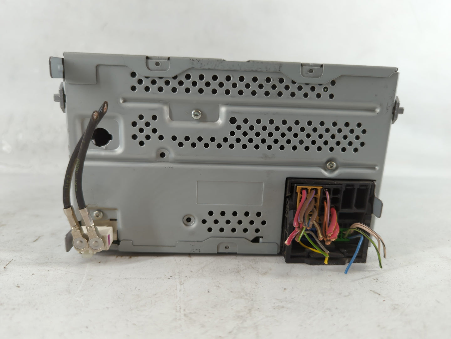 2012-2016 Volkswagen Beetle Am Fm Cd Player Radio Receiver - Oemusedautoparts1.com