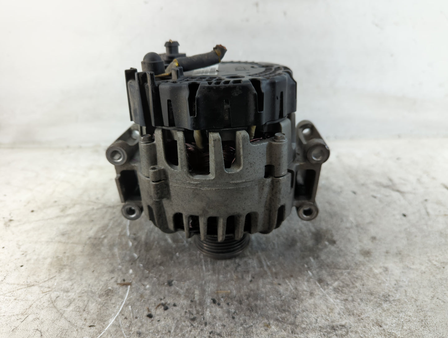 2013-2017 Volkswagen Beetle Alternator Replacement Generator Charging Assembly Engine OEM P/N:06K 903 023 B Fits OEM Used Au