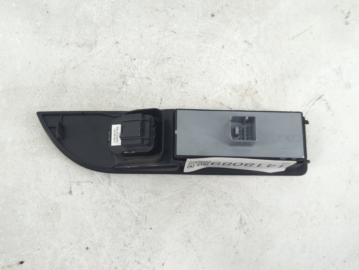 2009-2017 Volkswagen Cc Master Power Window Switch Replacement Driver Side Left P/N:1K0 959 565 K Fits OEM Used Auto Parts -