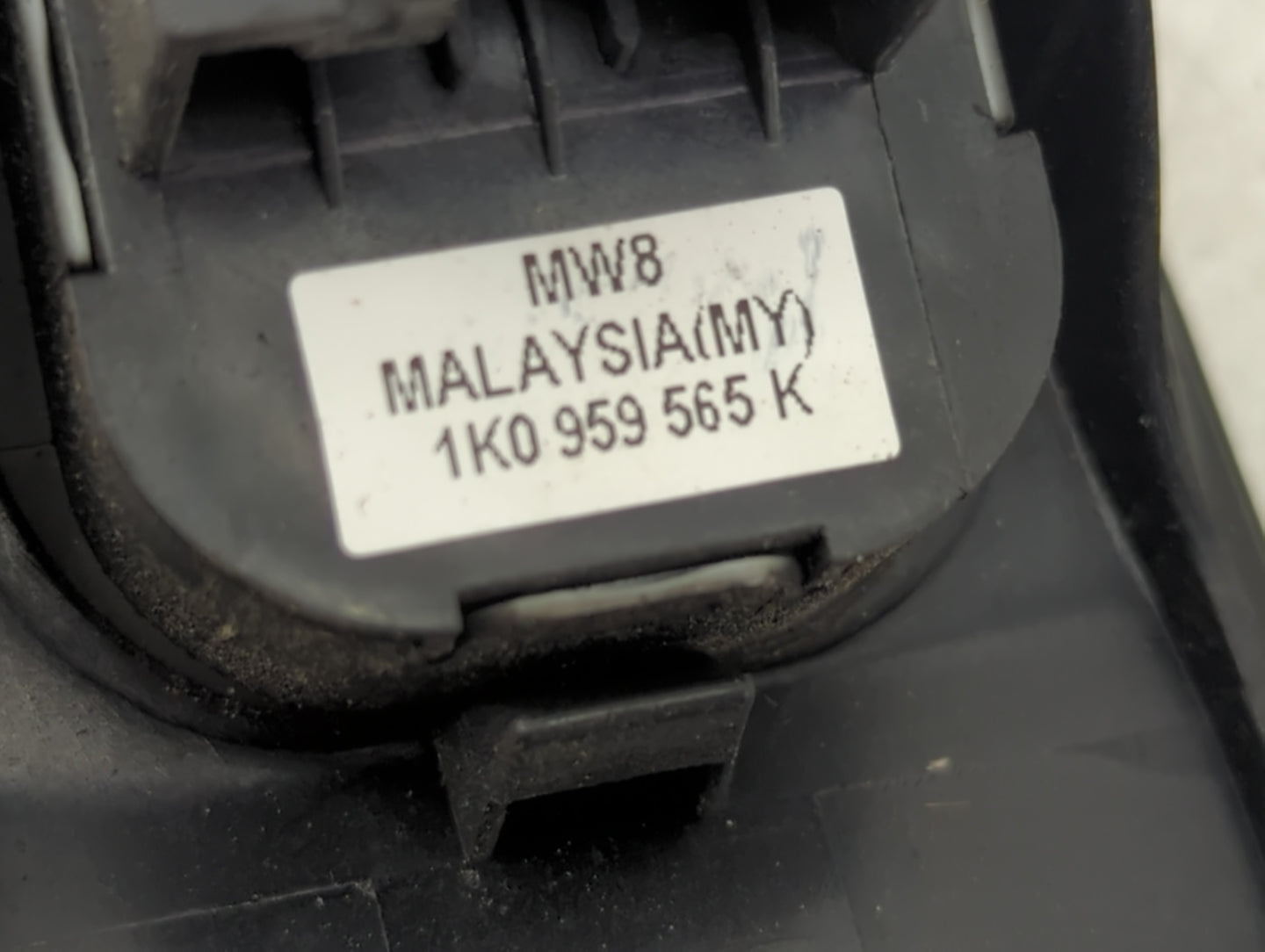 2009-2017 Volkswagen Cc Master Power Window Switch Replacement Driver Side Left P/N:1K0 959 565 K Fits OEM Used Auto Parts -