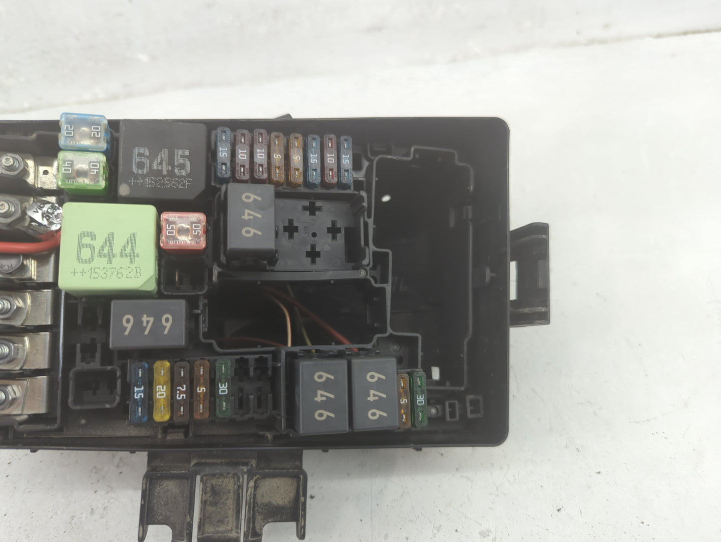 2015-2017 Volkswagen Golf Fusebox Fuse Box Panel Relay Module P/N:5Q0 937 132 A 6351-2386 Fits Fits 2015 2016 2017 OEM Used 