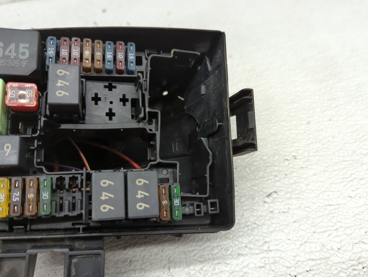 2015-2019 Volkswagen Golf Fusebox Fuse Box Panel Relay Module P/N:5Q0 907 361 C Fits Fits 2015 2016 2017 2018 2019 2020 2021