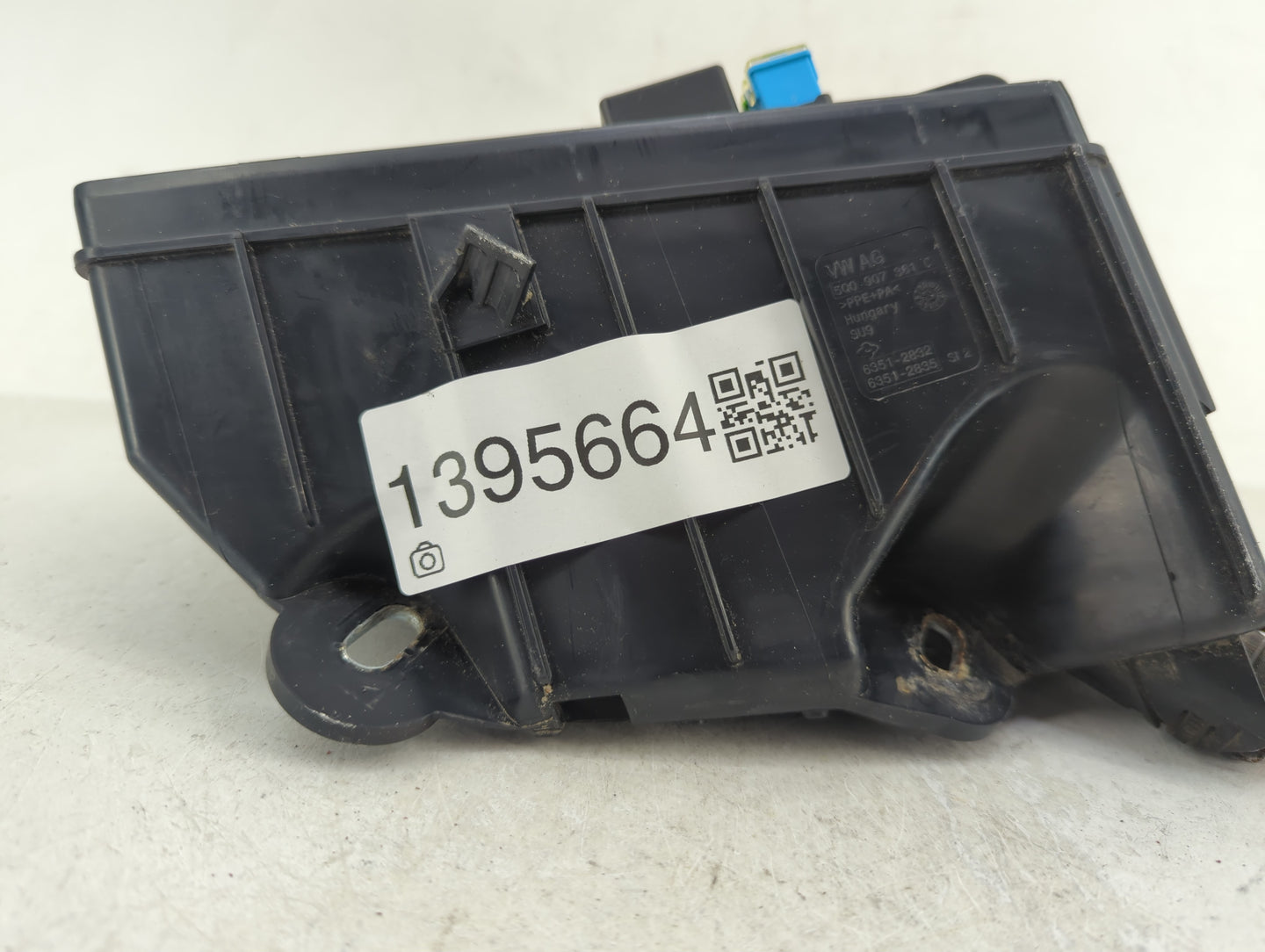 2015-2019 Volkswagen Golf Fusebox Fuse Box Panel Relay Module P/N:5Q0 907 361 C 6351-2835 Fits OEM Used Auto Parts - Oemused