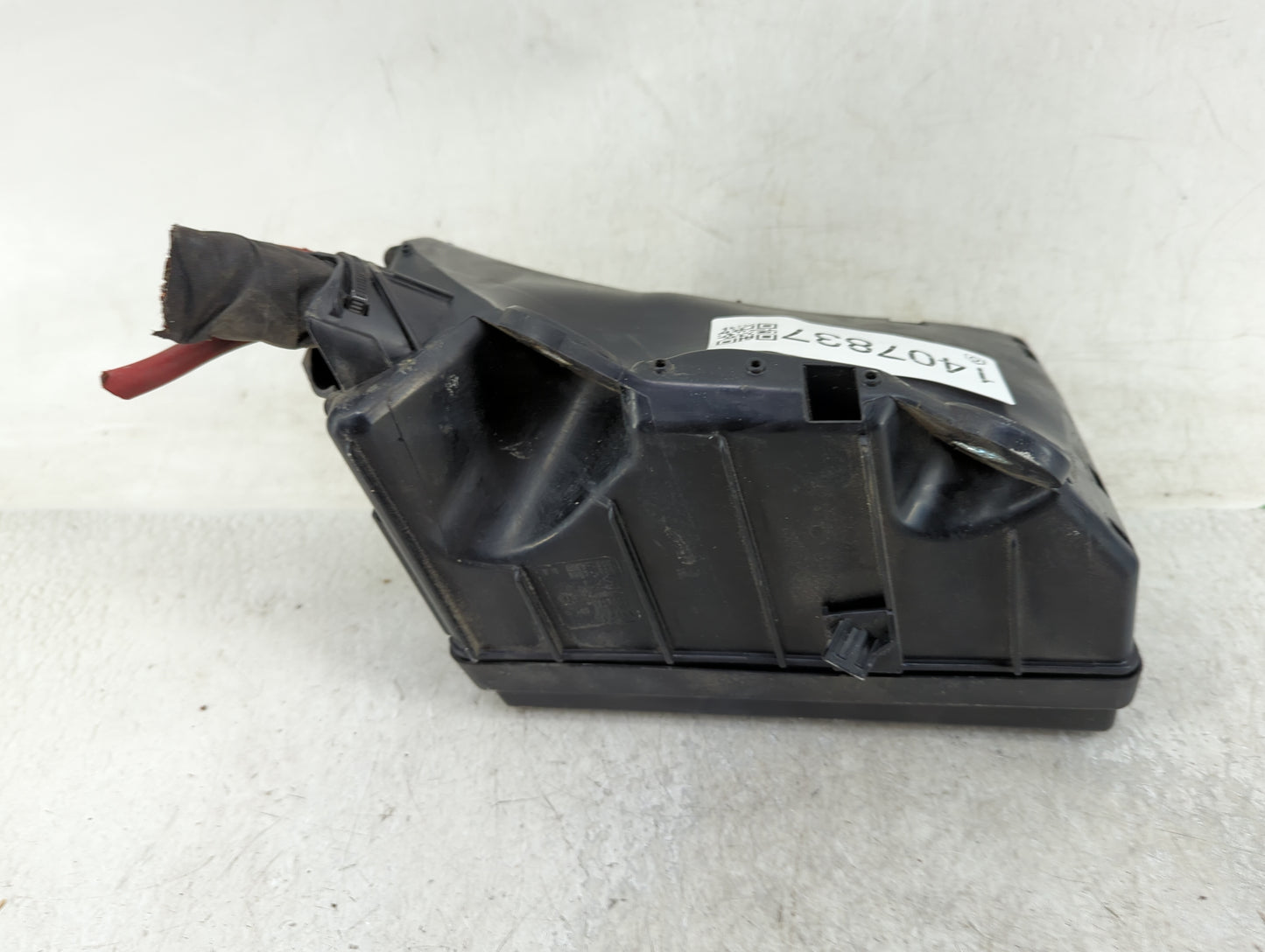 2015-2019 Volkswagen Golf Fusebox Fuse Box Panel Relay Module Fits Fits 2015 2016 2017 2018 2019 2020 2021 2022 OEM Used Aut