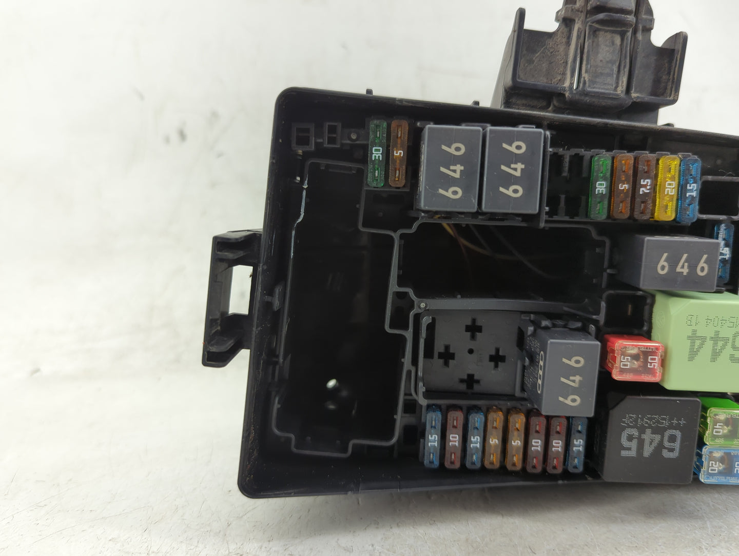 2015-2019 Volkswagen Golf Fusebox Fuse Box Panel Relay Module P/N:6351-2386 5Q0 937 132 A Fits OEM Used Auto Parts - Oemused