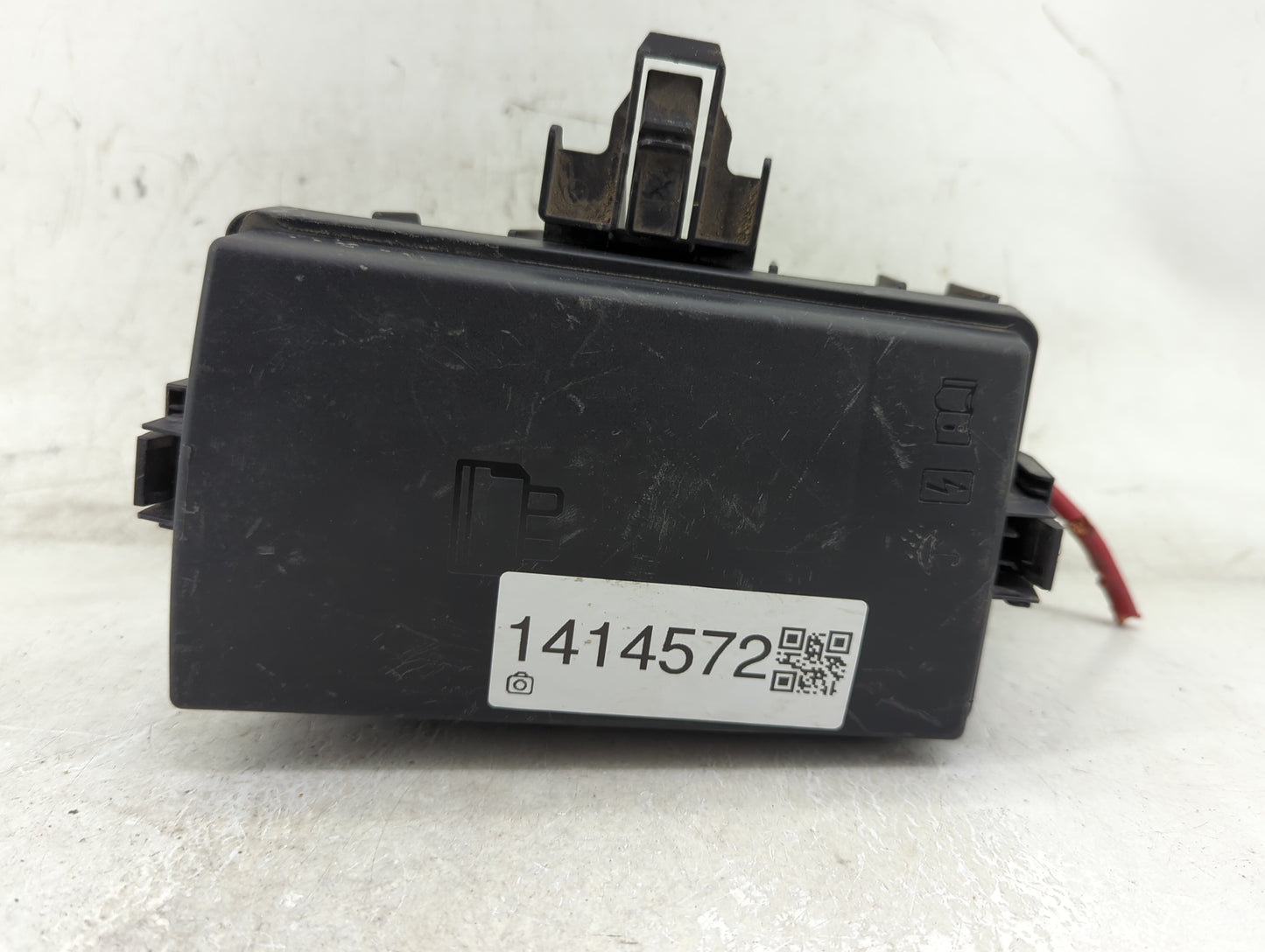 2015-2019 Volkswagen Golf Fusebox Fuse Box Panel Relay Module P/N:5Q0 907 361 D 6351-2386 Fits OEM Used Auto Parts - Oemused