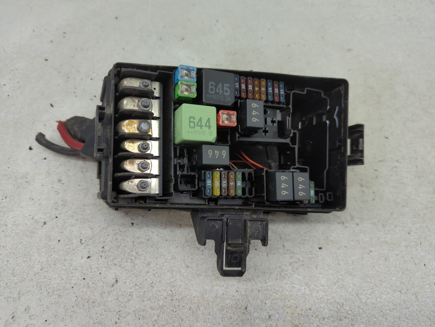 2015-2019 Volkswagen Golf Fusebox Fuse Box Panel Relay Module P/N:5Q0 937 132 D 6351-2386 Fits OEM Used Auto Parts - Oemused
