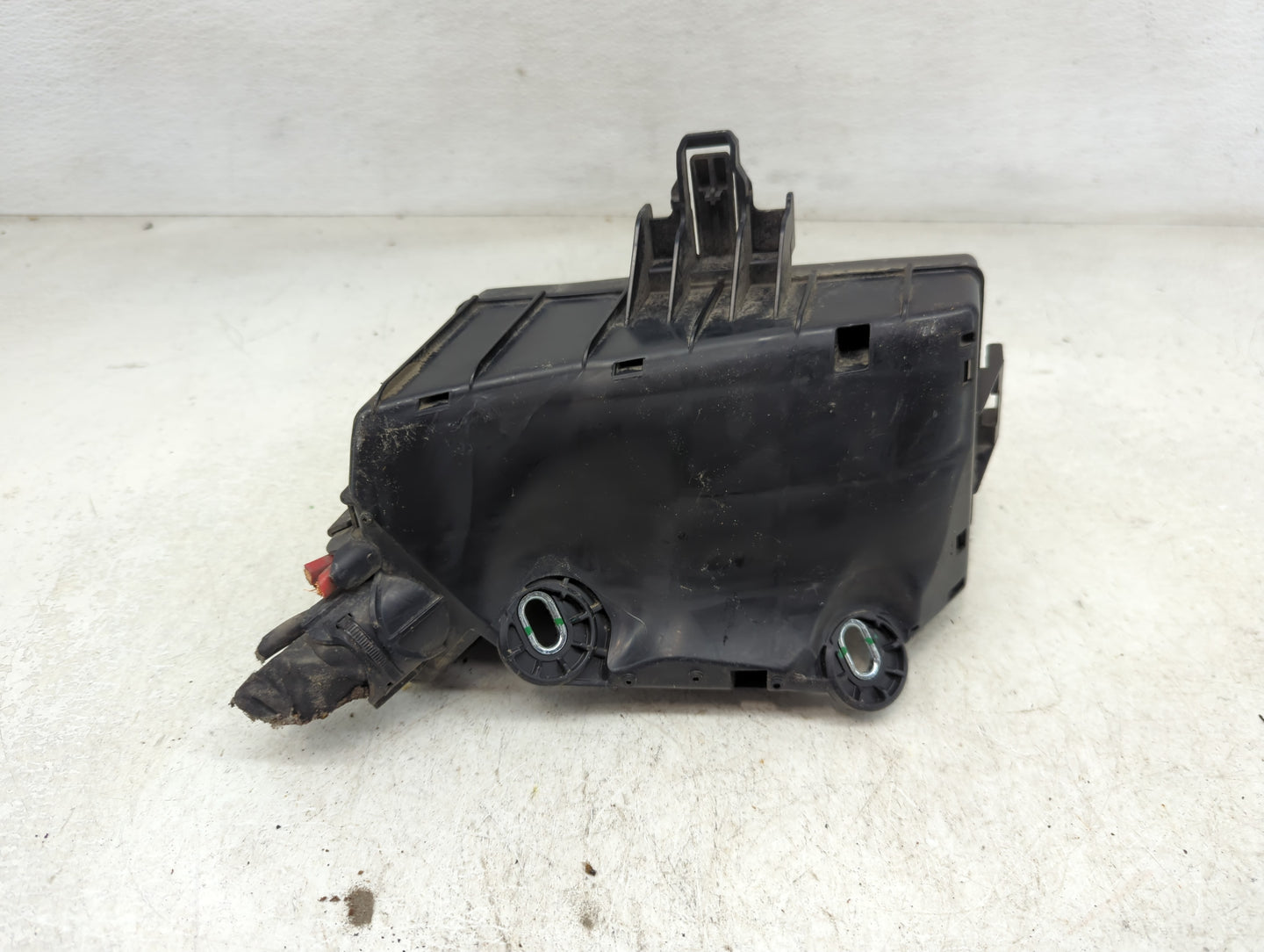 2015-2019 Volkswagen Golf Fusebox Fuse Box Panel Relay Module P/N:5Q0 937 132 A 6351-2386 Fits OEM Used Auto Parts - Oemused