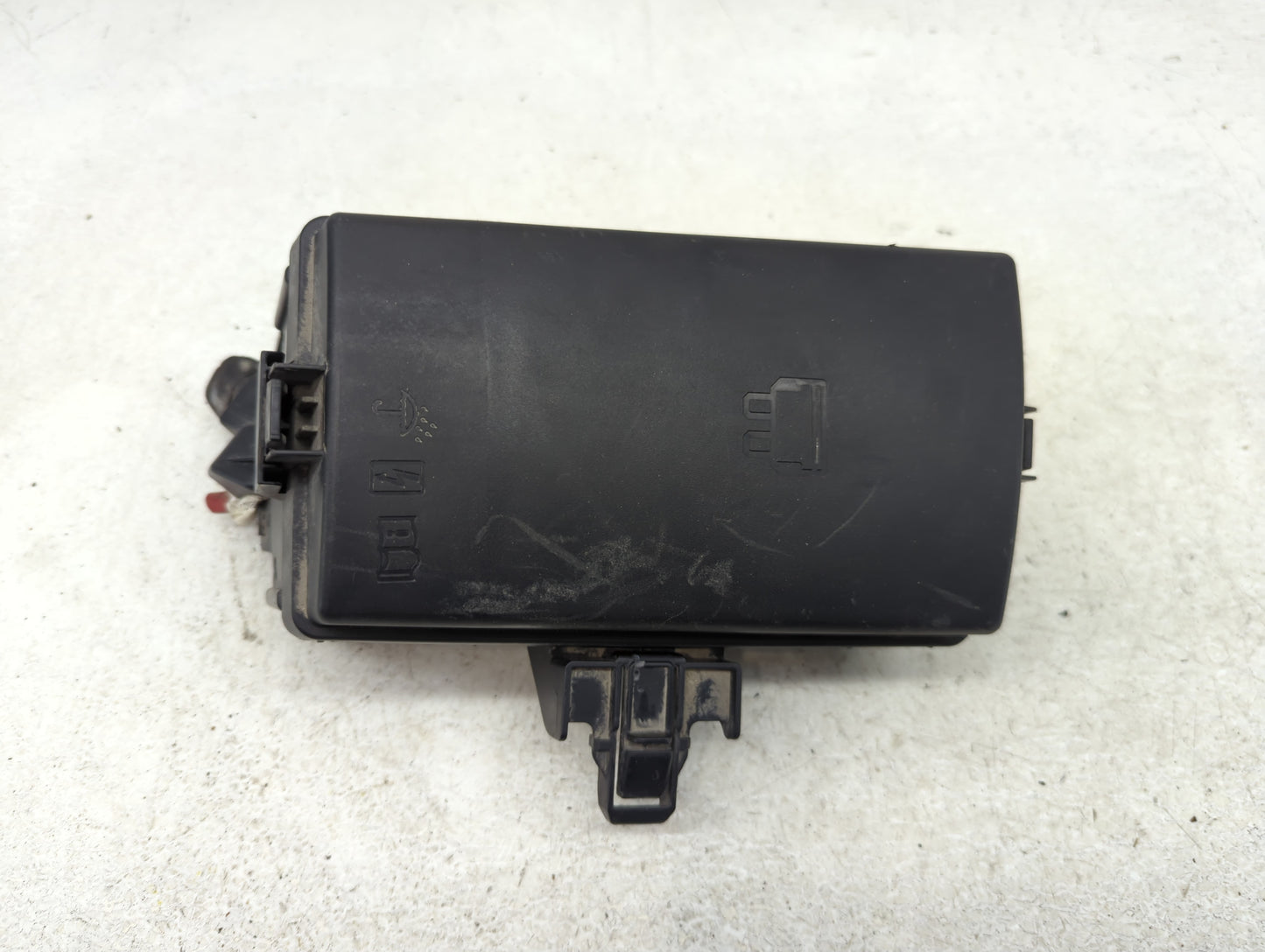 2015-2019 Volkswagen Golf Fusebox Fuse Box Panel Relay Module P/N:5Q0 937 132 A 6351-2386 Fits OEM Used Auto Parts - Oemused