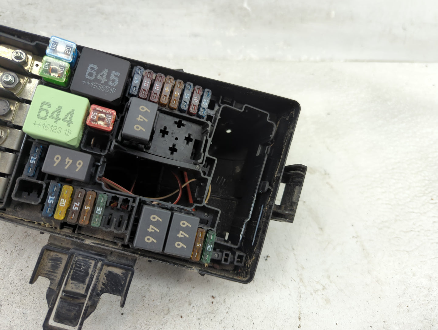 2015-2019 Volkswagen Golf Fusebox Fuse Box Panel Relay Module P/N:6351-2386 6Q0 937 132 A Fits OEM Used Auto Parts - Oemused