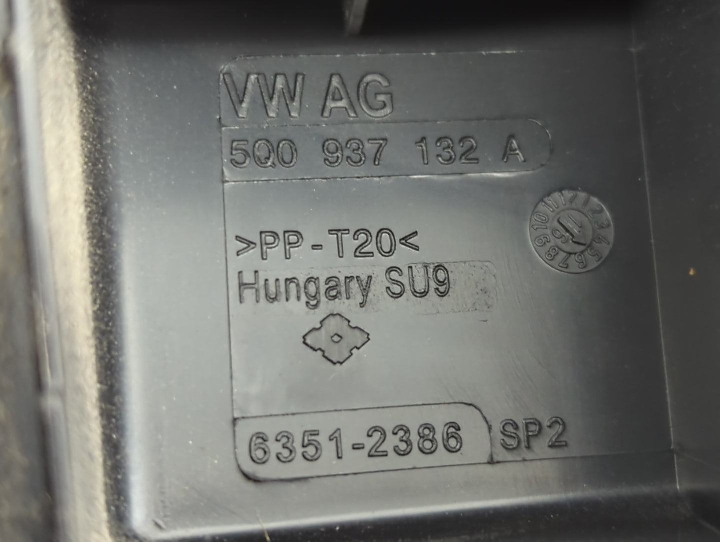 2015-2019 Volkswagen Golf Fusebox Fuse Box Panel Relay Module P/N:6351-2386 6Q0 937 132 A Fits OEM Used Auto Parts - Oemused