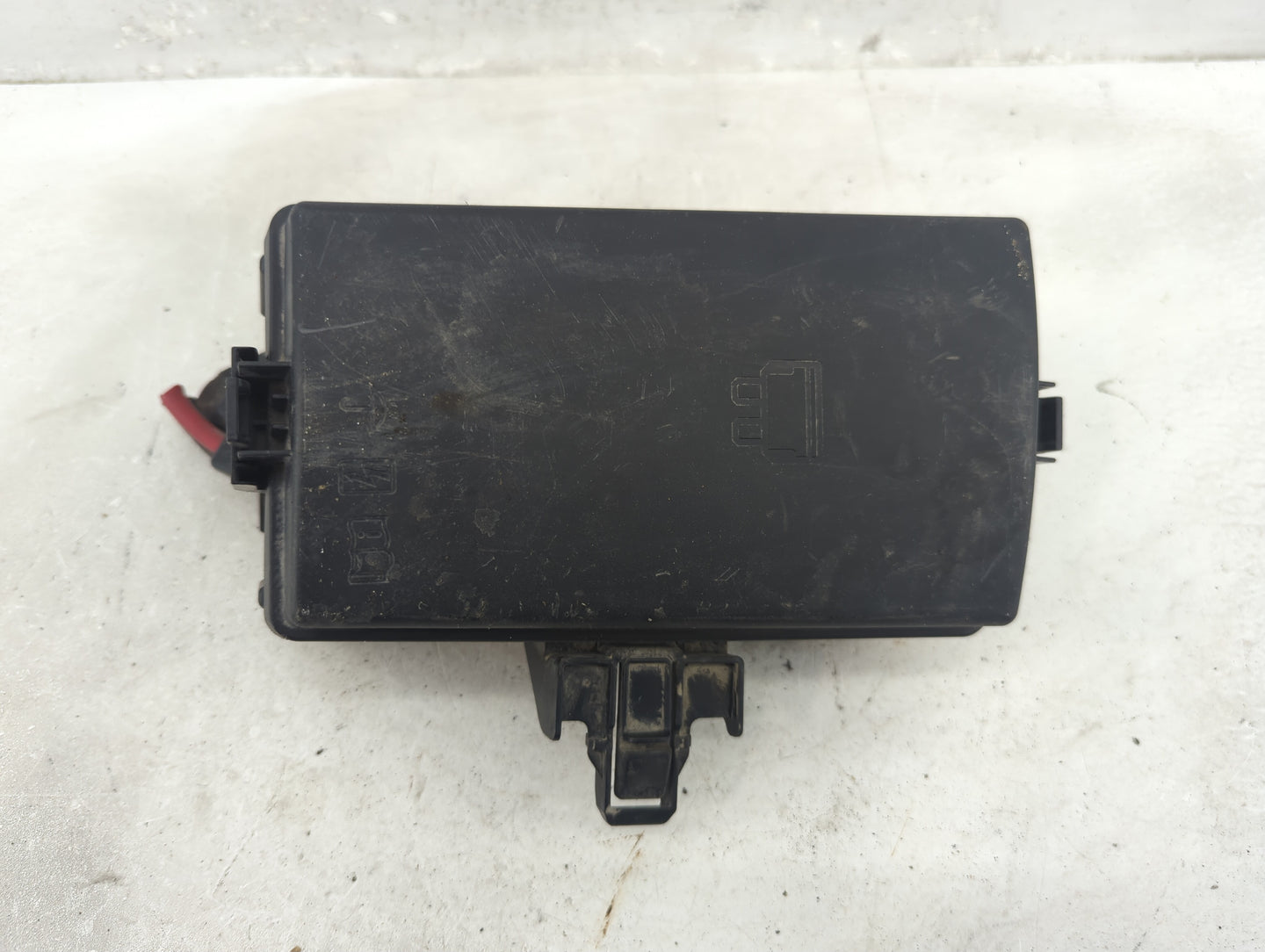 2015-2019 Volkswagen Golf Fusebox Fuse Box Panel Relay Module P/N:5Q0 937 132 A 6351-2386 Fits OEM Used Auto Parts - Oemused