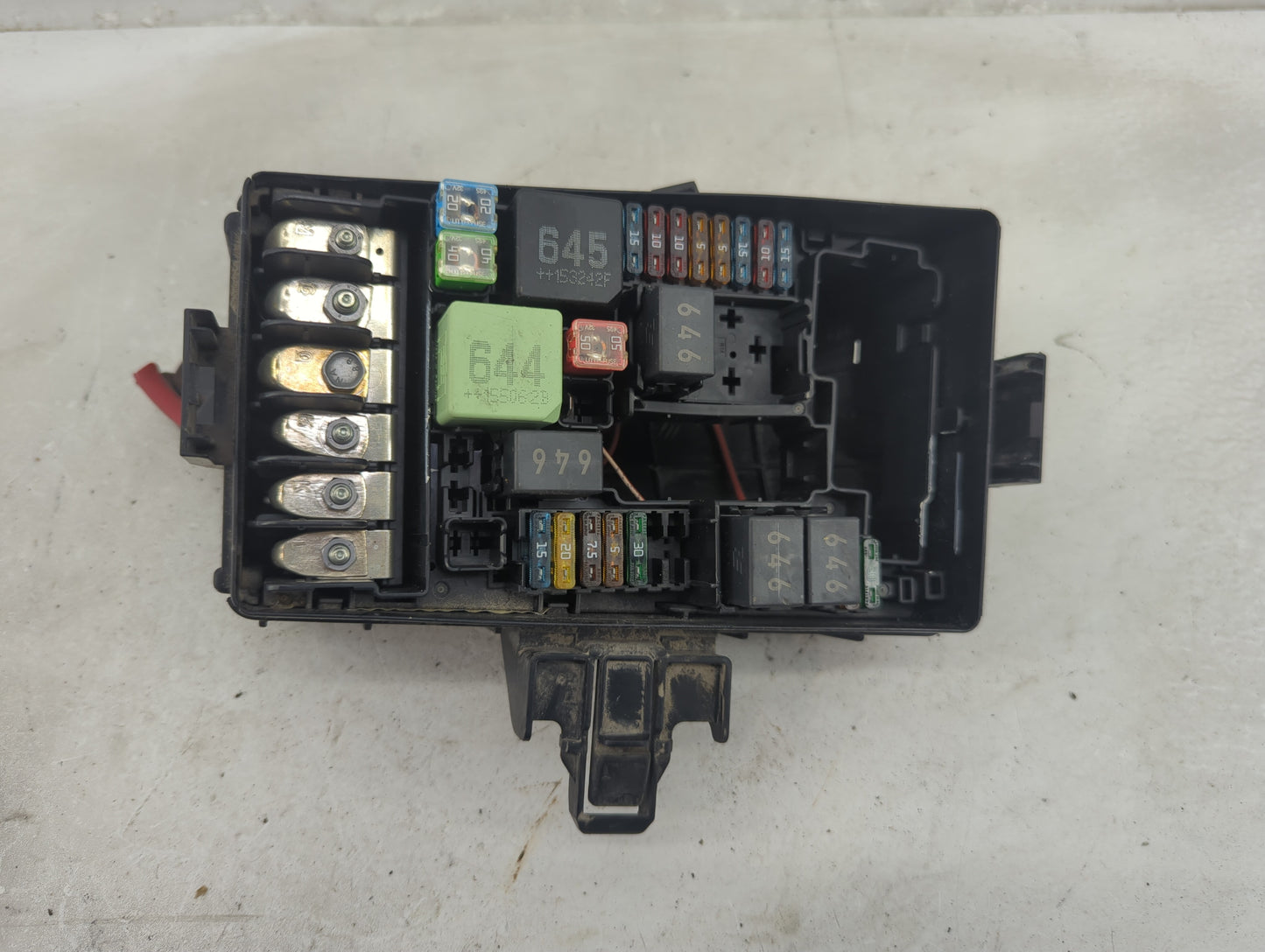 2015-2019 Volkswagen Golf Fusebox Fuse Box Panel Relay Module P/N:5Q0 937 132 A 6351-2386 Fits OEM Used Auto Parts - Oemused