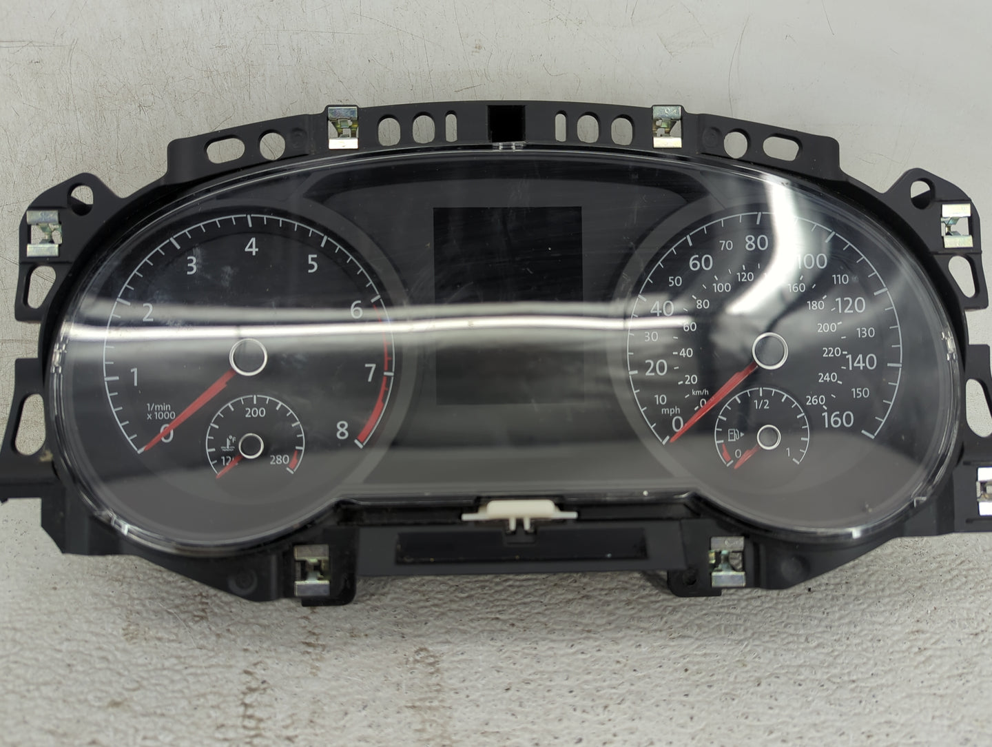 2015-2017 Volkswagen Golf Instrument Cluster Speedometer Gauges P/N:5G1920840A A2C53427455 Fits Fits 2015 2016 2017 OEM Used