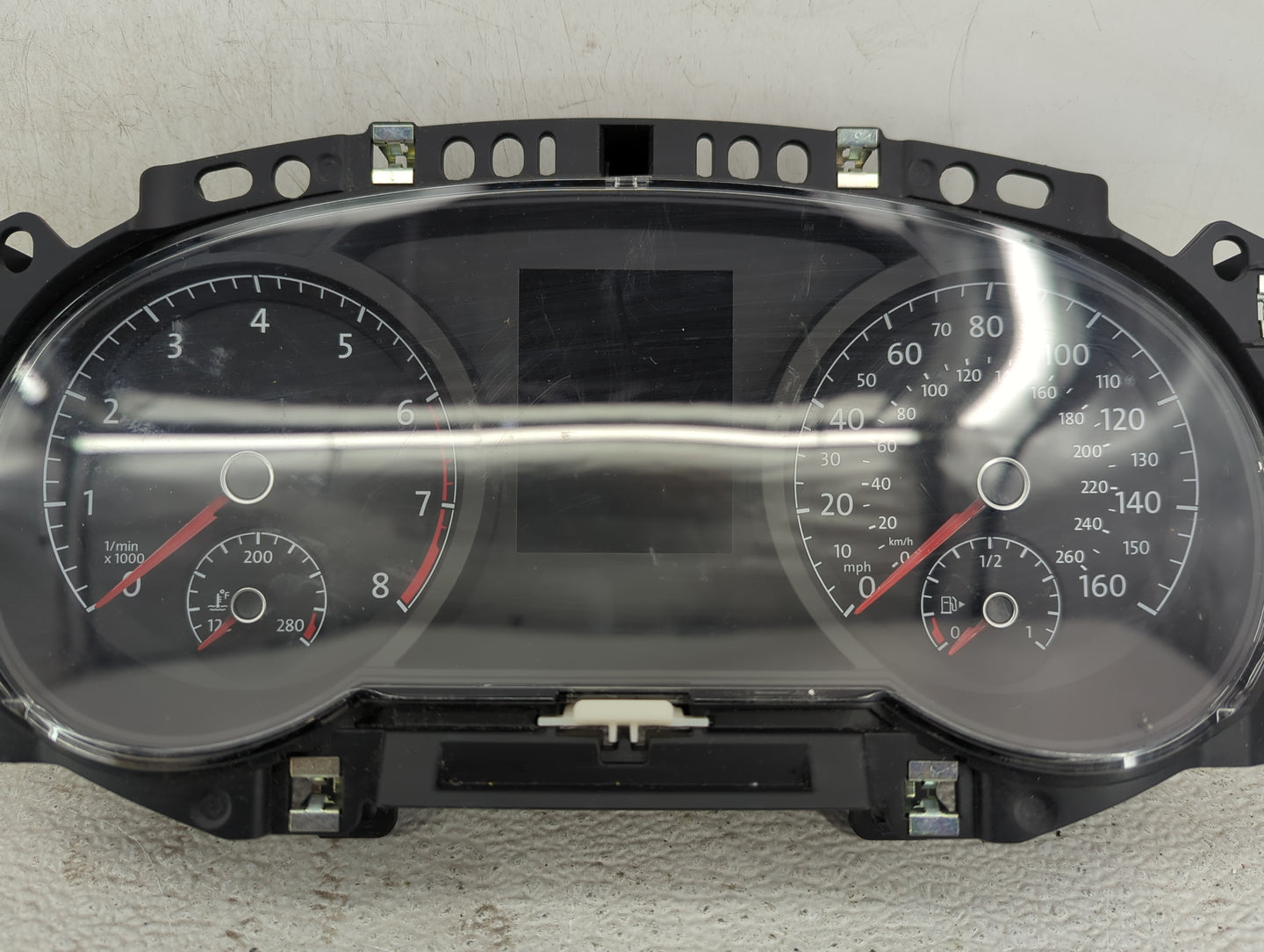 2015-2017 Volkswagen Golf Instrument Cluster Speedometer Gauges P/N:5G1920840A A2C53427455 Fits Fits 2015 2016 2017 OEM Used