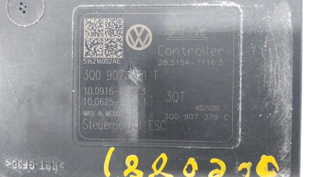 2015-2016 Volkswagen Golf ABS Pump Control Module Replacement P/N:3Q0 614 517 P 3Q0 614 517 T Fits Fits 2015 2016 2017 OEM U