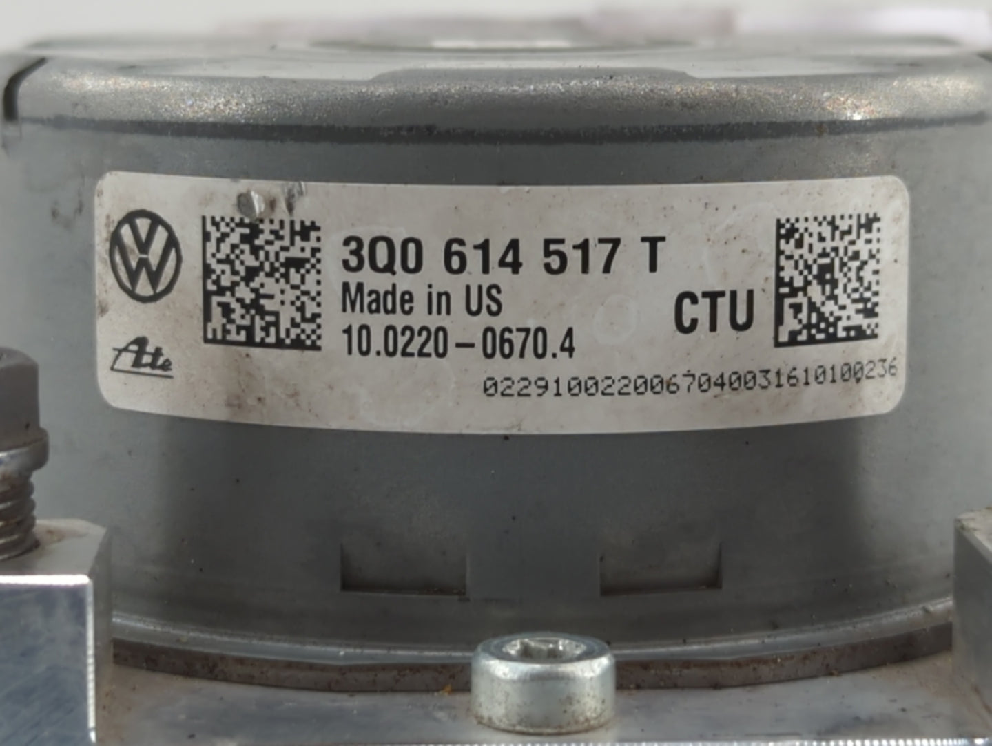 2015-2016 Volkswagen Golf ABS Pump Control Module Replacement P/N:5Q0 614 517 CQ 3Q0 614 517 P Fits Fits 2015 2016 2017 OEM 