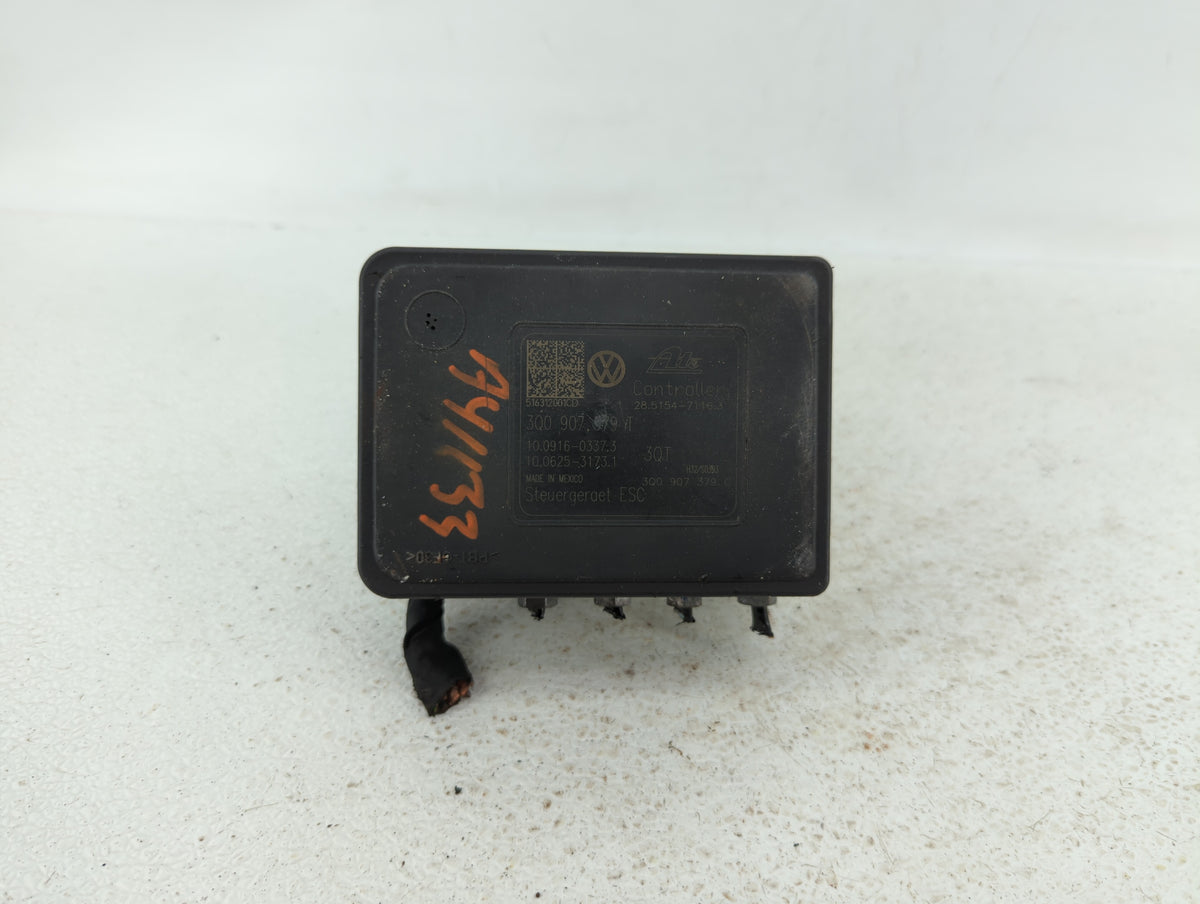 2015-2016 Volkswagen Golf Anti-Lock Brake ABS Pump Module Actuator OEM P/N:3Q0 614 517 T 3Q0907379P Fits Fits 2015 2016 2017