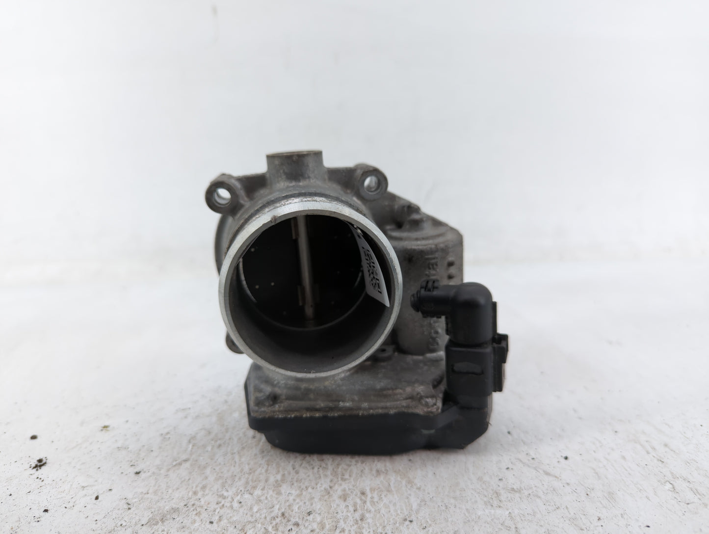 2013-2019 Volkswagen Golf Throttle Body P/N:06F 133 062 G 06F 133 062 Q Fits OEM Used Auto Parts - Oemusedautoparts1.com