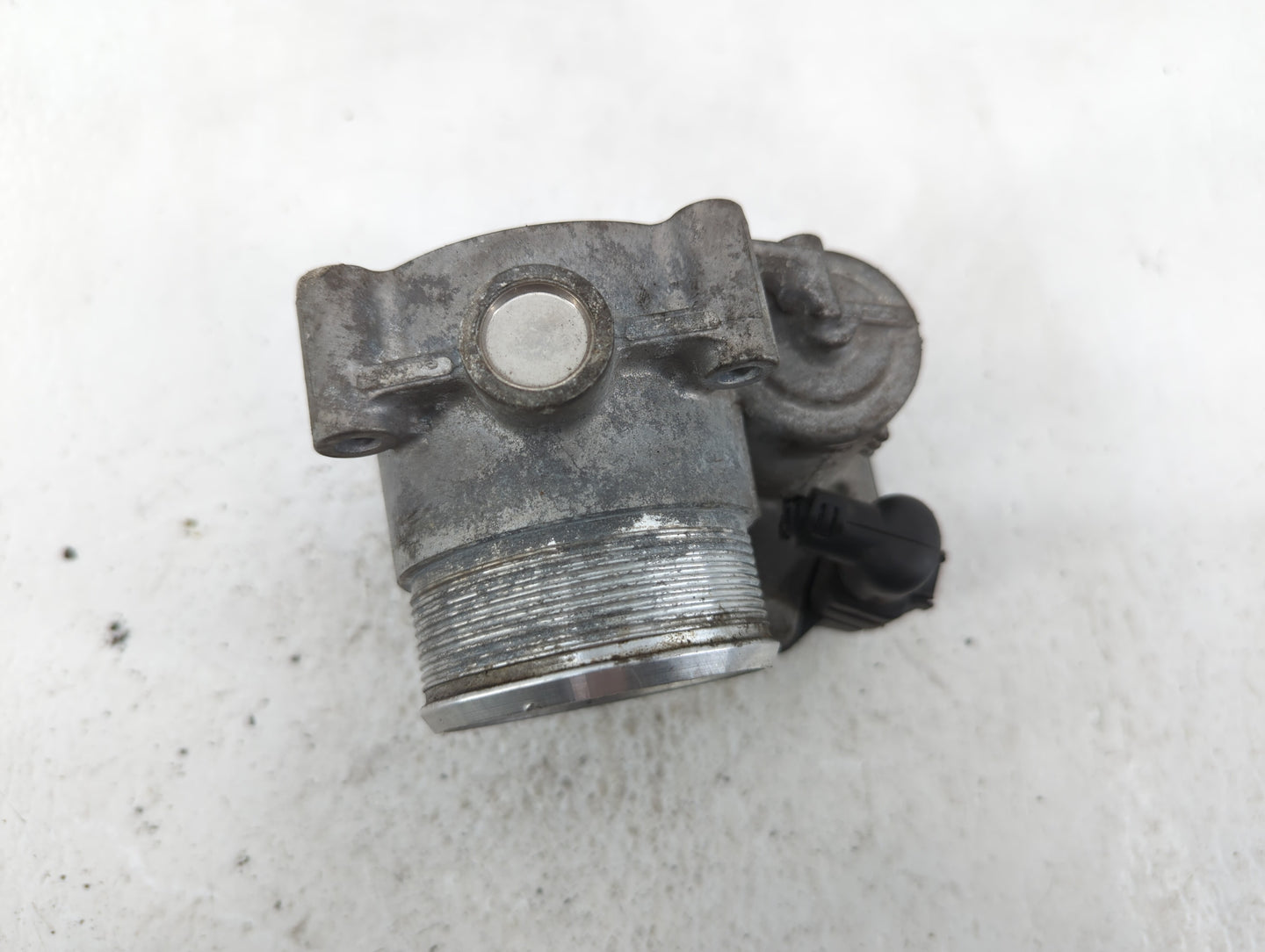 2013-2019 Volkswagen Golf Throttle Body P/N:06F 133 062 G 06F 133 062 Q Fits OEM Used Auto Parts - Oemusedautoparts1.com