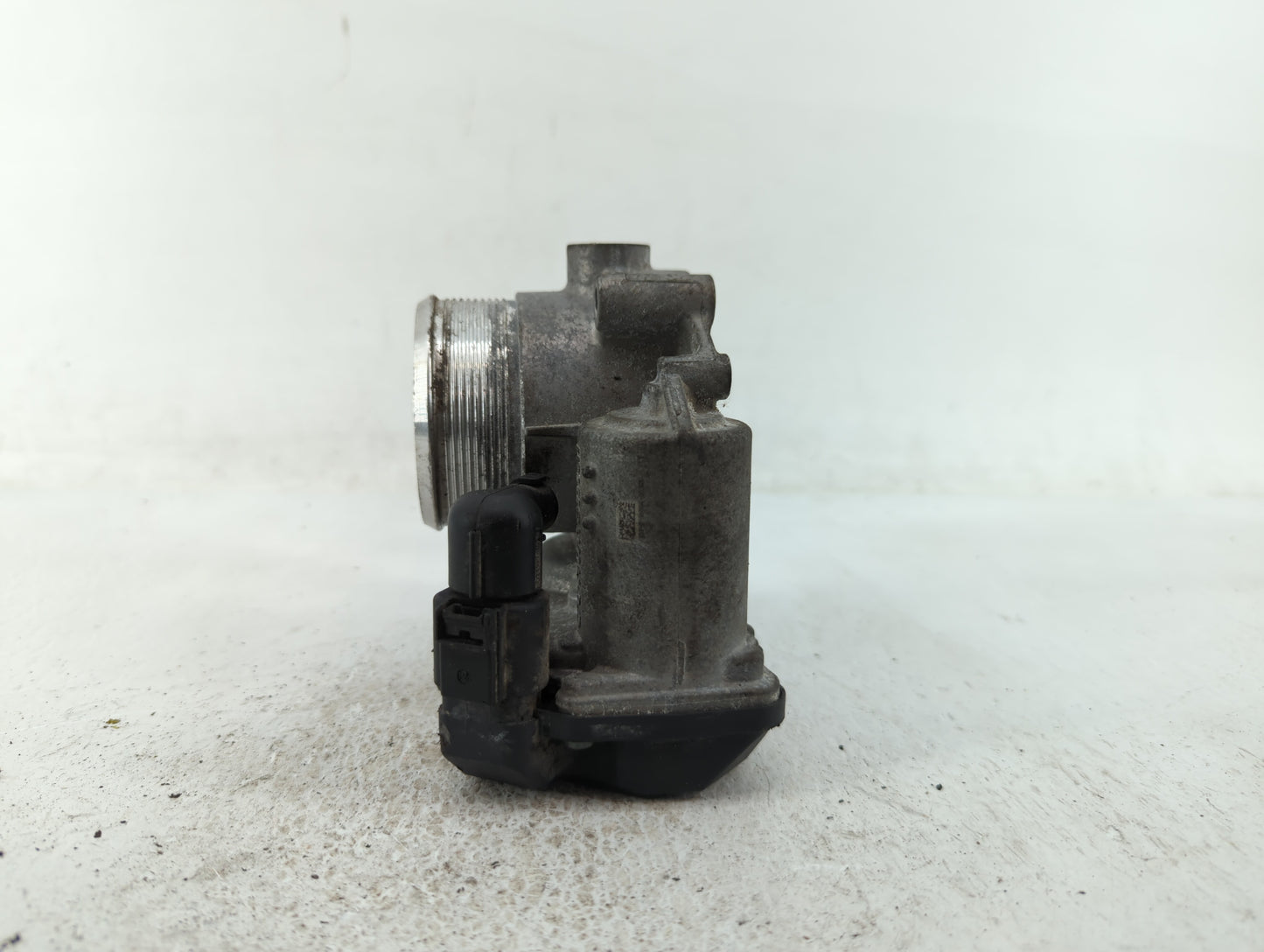 2013-2019 Volkswagen Golf Throttle Body P/N:06F 133 062 G 06F 133 062 Q Fits OEM Used Auto Parts - Oemusedautoparts1.com
