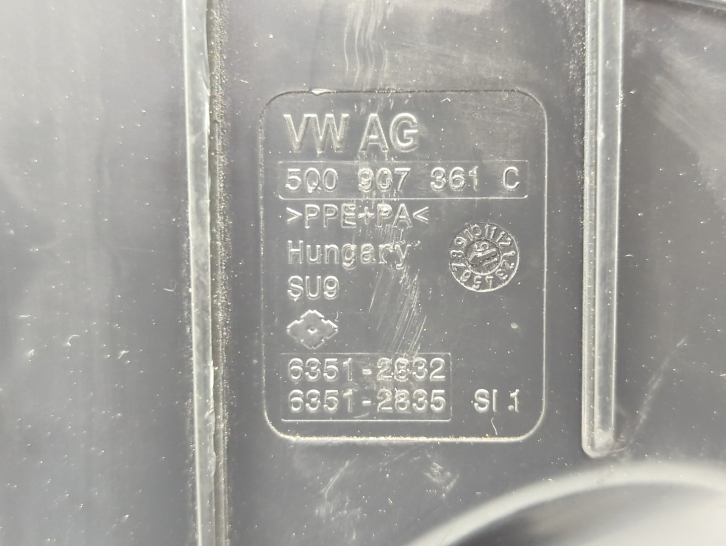 2015-2019 Volkswagen Golf Fusebox Fuse Box Panel Relay Module P/N:5Q0 907 361 C Fits Fits 2015 2016 2017 2018 2019 2020 2021