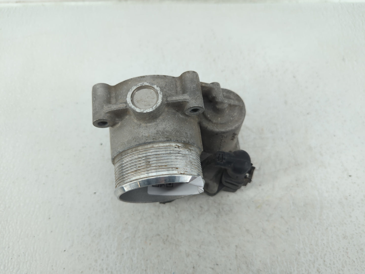 2013-2019 Volkswagen Golf Throttle Body P/N:06F 133 062 T Fits OEM Used Auto Parts - Oemusedautoparts1.com