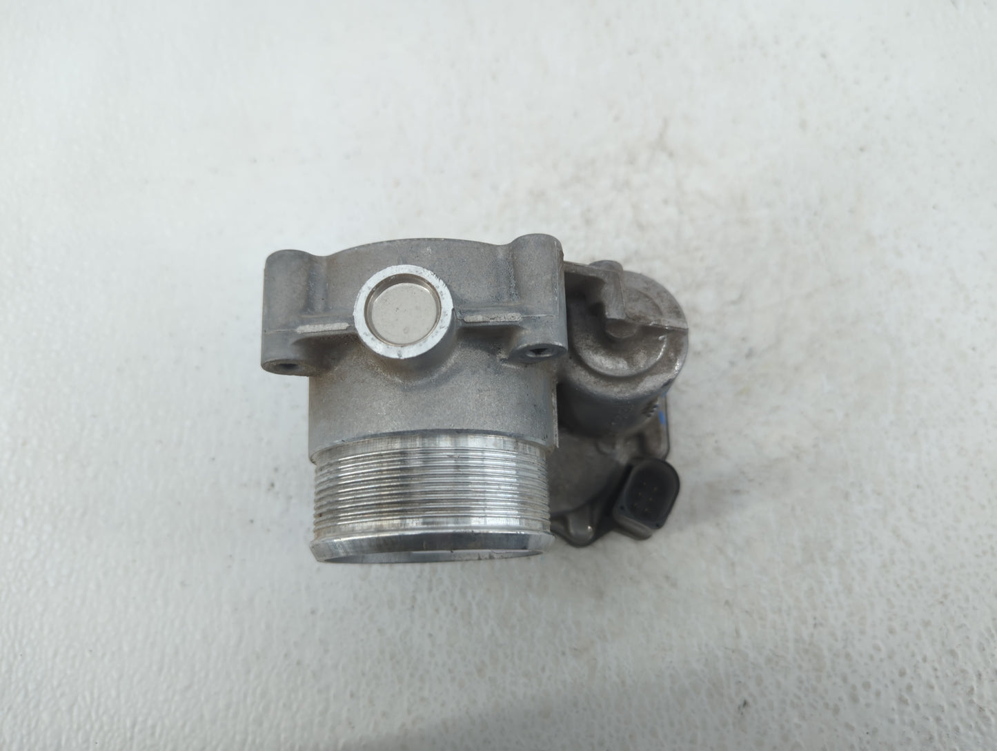 2013-2019 Volkswagen Golf Throttle Body P/N:06F 133 062 T Fits OEM Used Auto Parts - Oemusedautoparts1.com