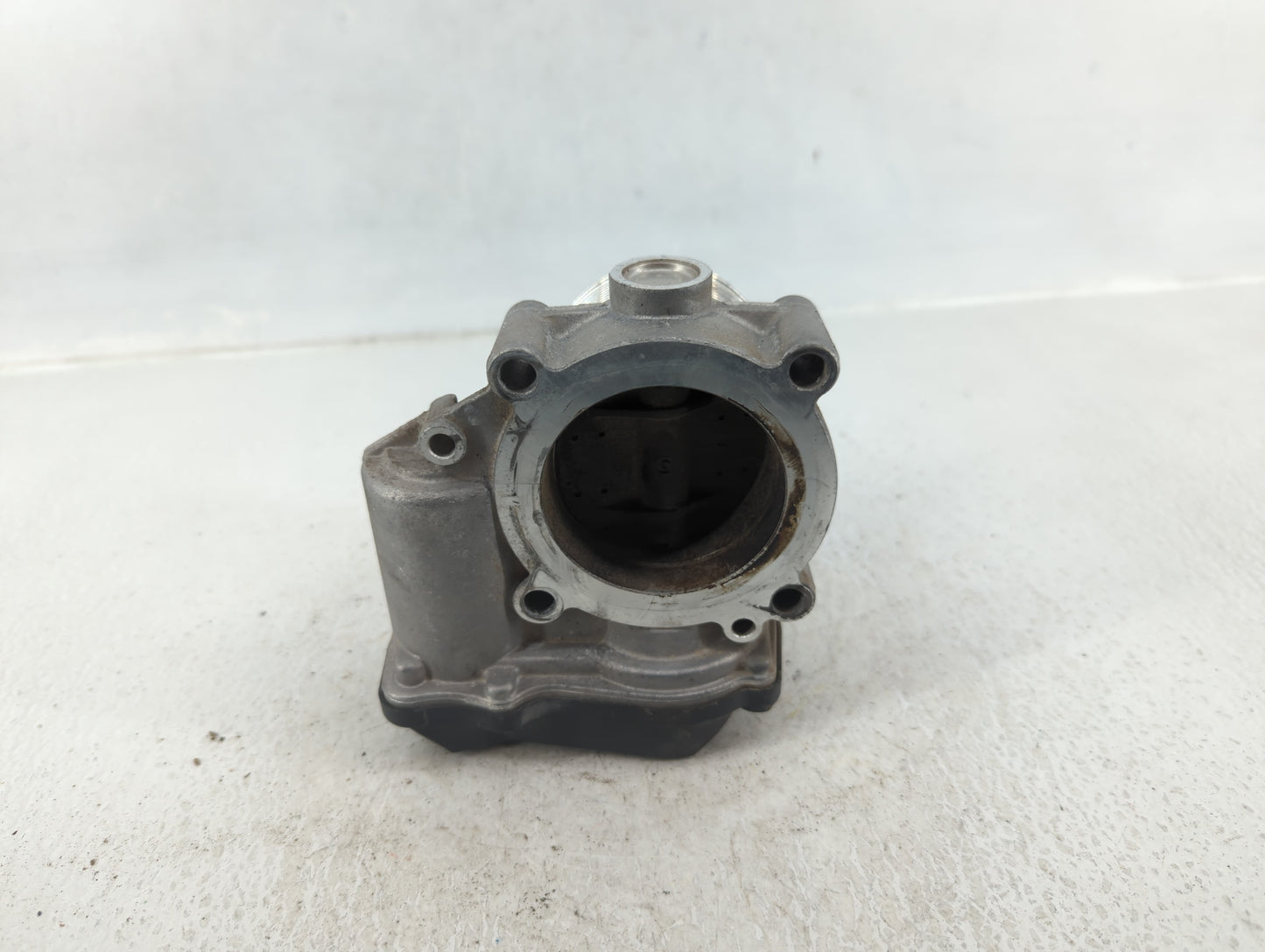 2013-2019 Volkswagen Golf Throttle Body P/N:06F 133 062 T Fits OEM Used Auto Parts - Oemusedautoparts1.com
