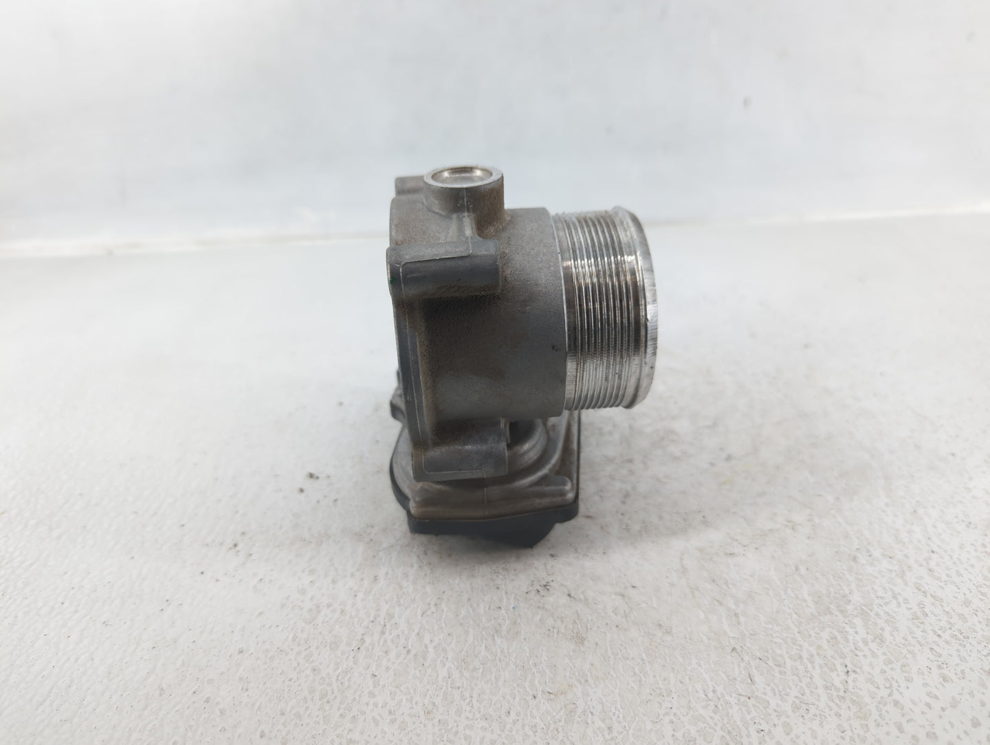 2013-2019 Volkswagen Golf Throttle Body P/N:06F 133 062 T Fits OEM Used Auto Parts - Oemusedautoparts1.com