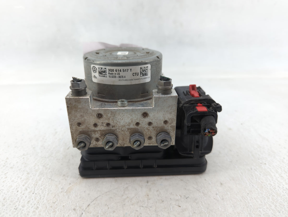 2015-2016 Volkswagen Golf Anti-Lock Brake ABS Pump Module Actuator OEM P/N:3Q0 614 517 T Fits Fits 2015 2016 2017 OEM Used A