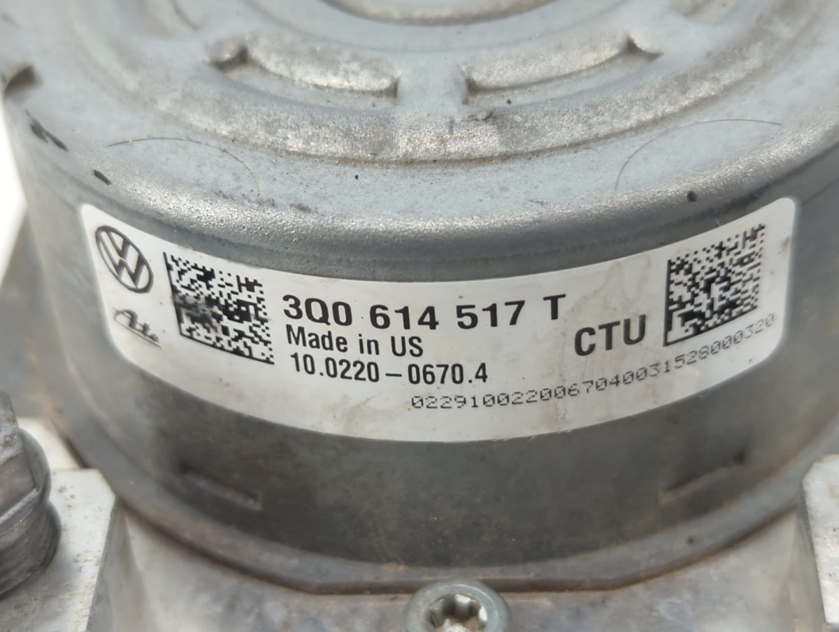 2015-2016 Volkswagen Golf Anti-Lock Brake ABS Pump Module Actuator OEM P/N:3Q0 614 517 T Fits Fits 2015 2016 2017 OEM Used A