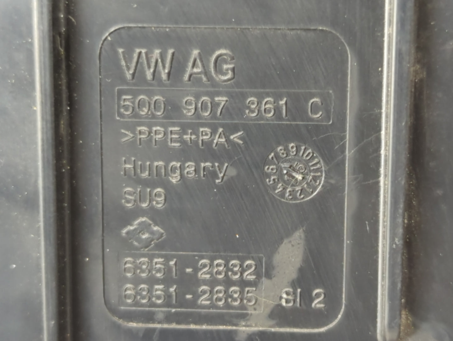 2015-2019 Volkswagen Golf Fusebox Fuse Box Panel Relay Module P/N:6351-2832 500 907 361 C Fits OEM Used Auto Parts - Oemused