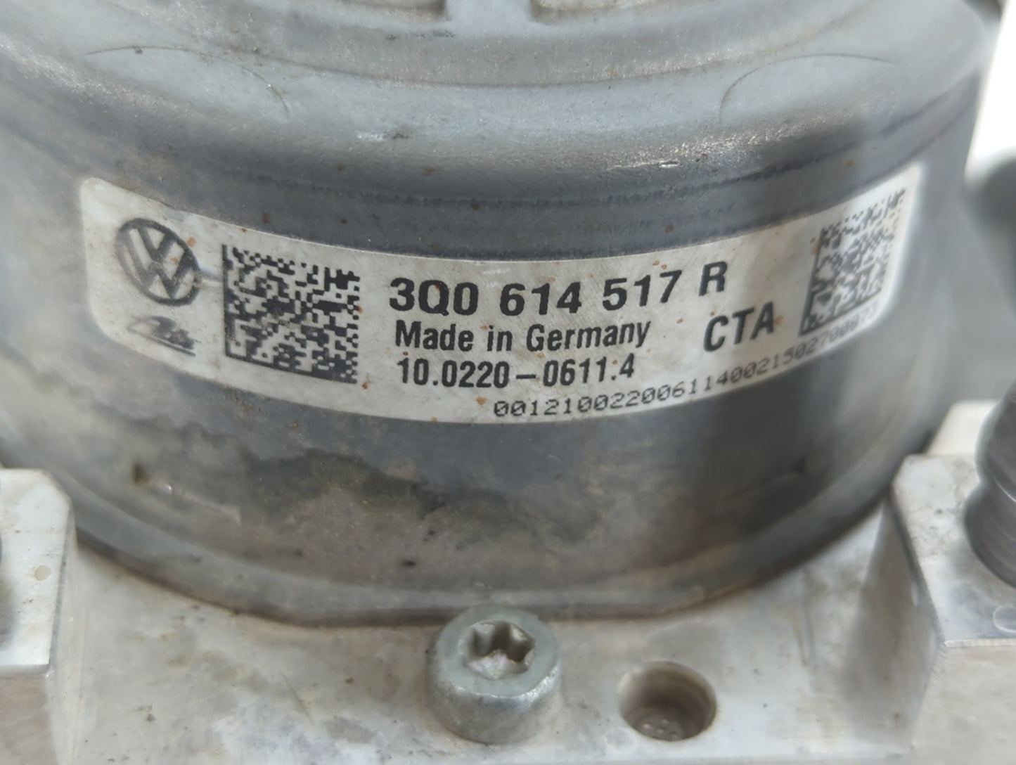 2015-2016 Volkswagen Golf ABS Pump Control Module Replacement P/N:3Q0 614 517 R Fits Fits 2015 2016 2017 OEM Used Auto Parts