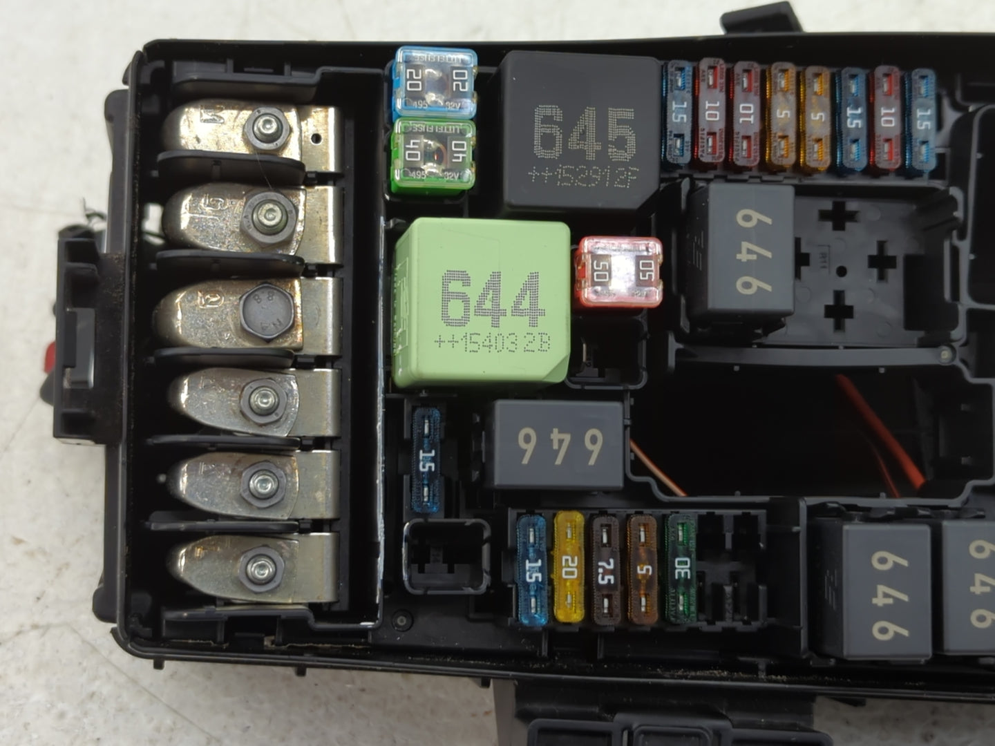 2015-2019 Volkswagen Golf Fusebox Fuse Box Panel Relay Module P/N:5Q0 907 361 0 Fits Fits 2015 2016 2017 2018 2019 2020 2021