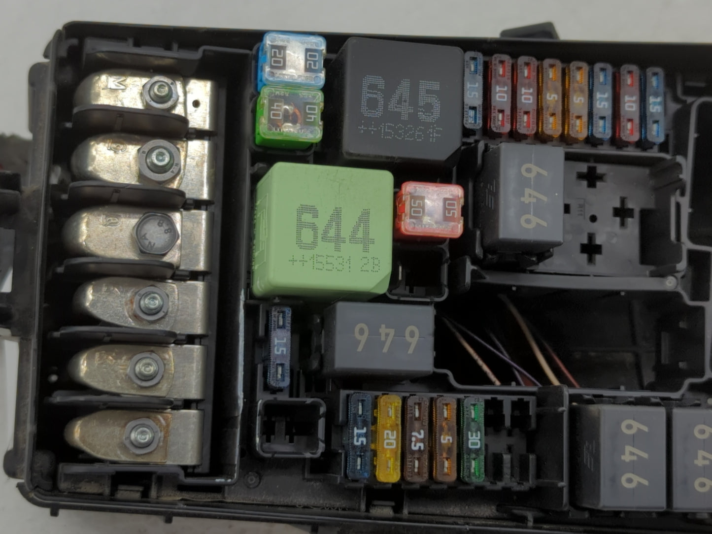 2015-2019 Volkswagen Golf Fusebox Fuse Box Panel Relay Module P/N:500 907 361 C Fits Fits 2015 2016 2017 2018 2019 2020 2021